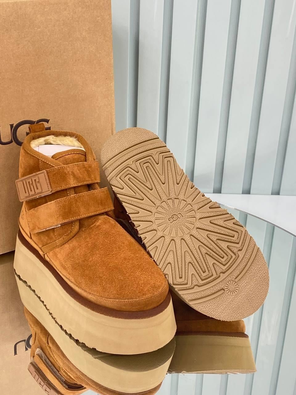 UGG W NEUMEL PLATFORM TABA BOT