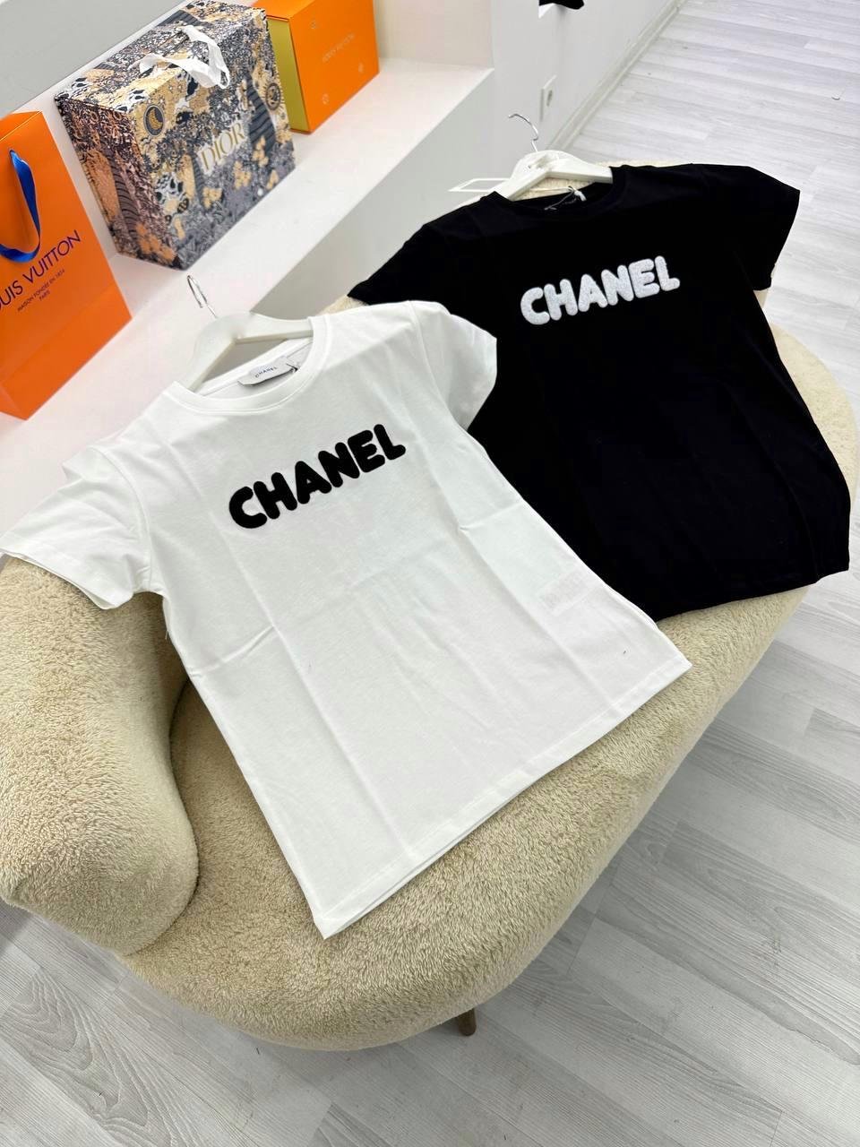 YENİ SEZON CHANNEL SİYAH TSHİRT