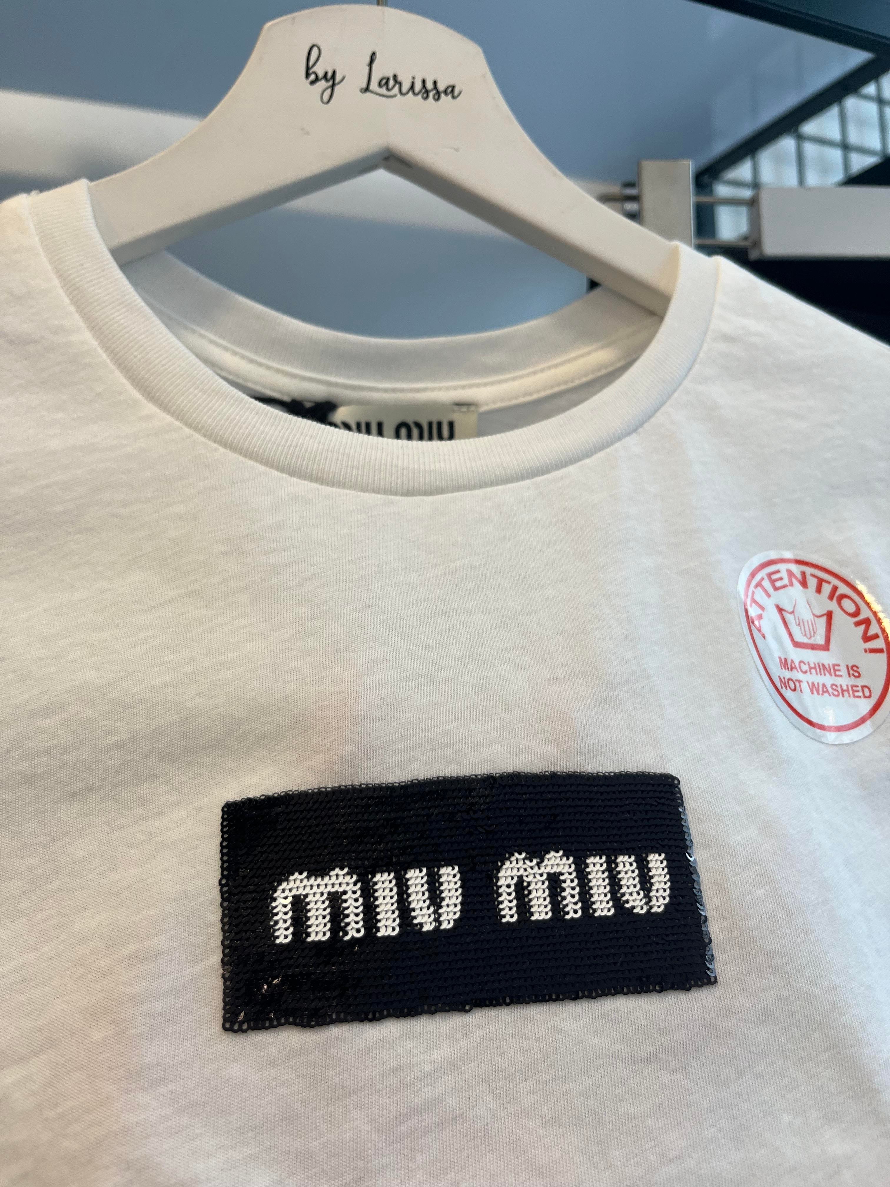 YENİ SEZON MİU BEYAZ CROP TSHİRT 