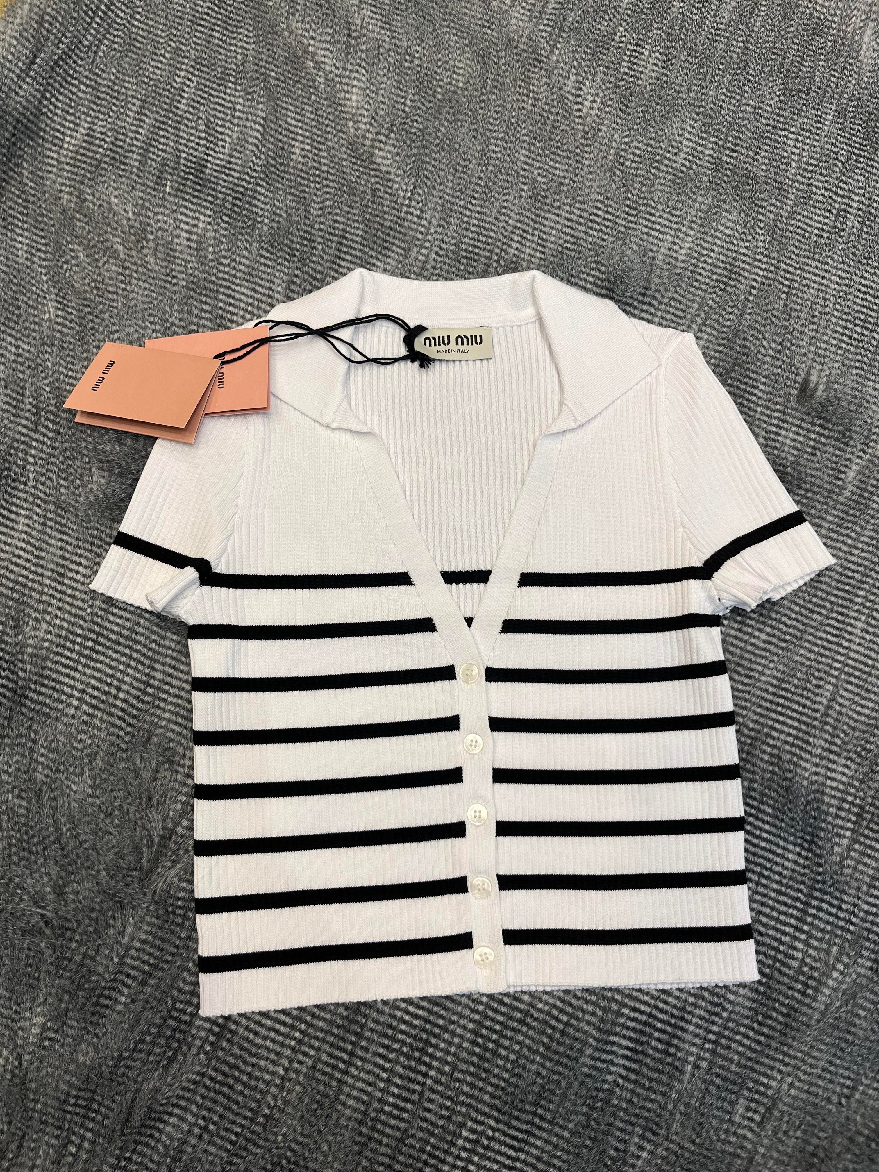 YENİ SEZON MİU BEYAZ TRİKO 