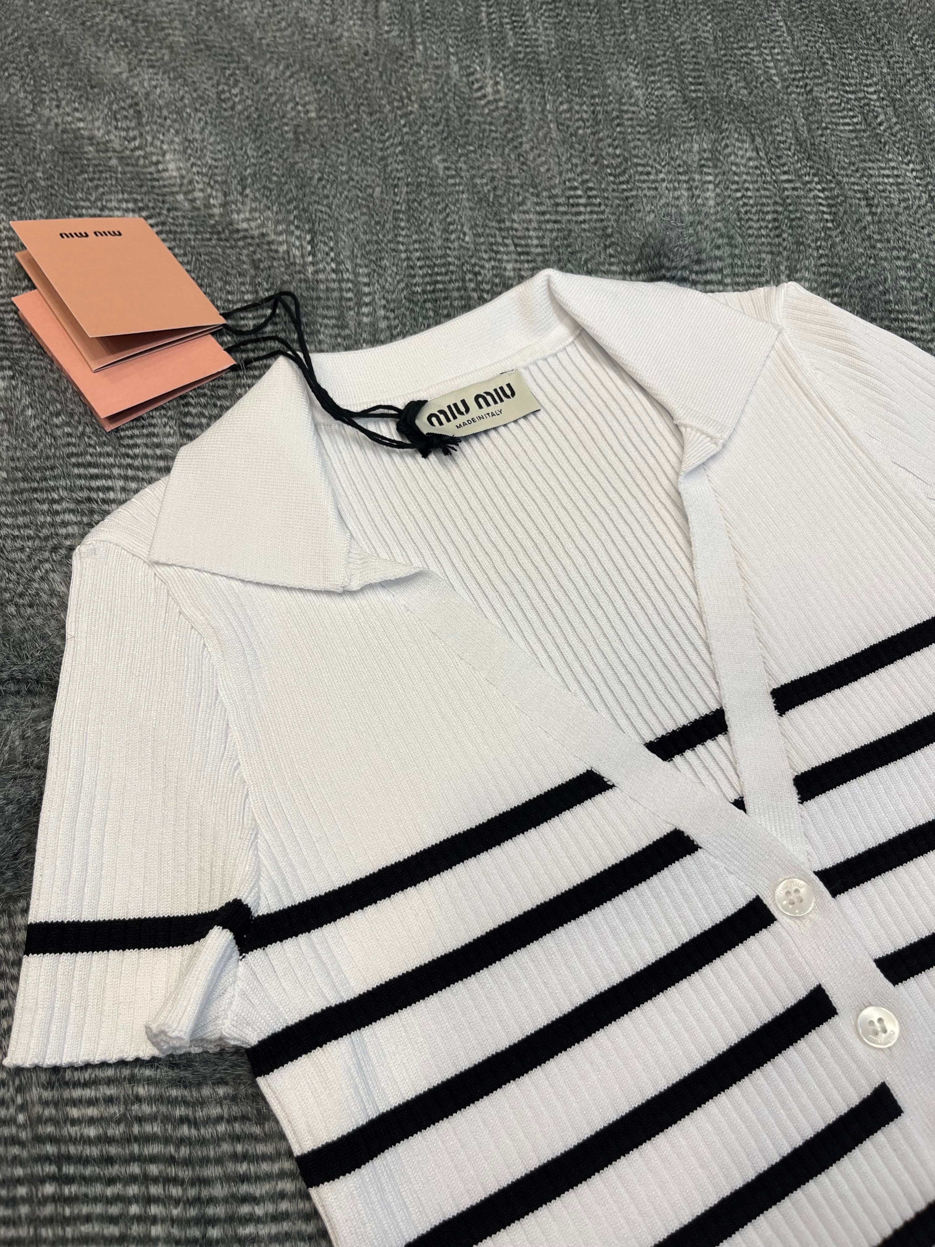 YENİ SEZON MİU BEYAZ TRİKO 