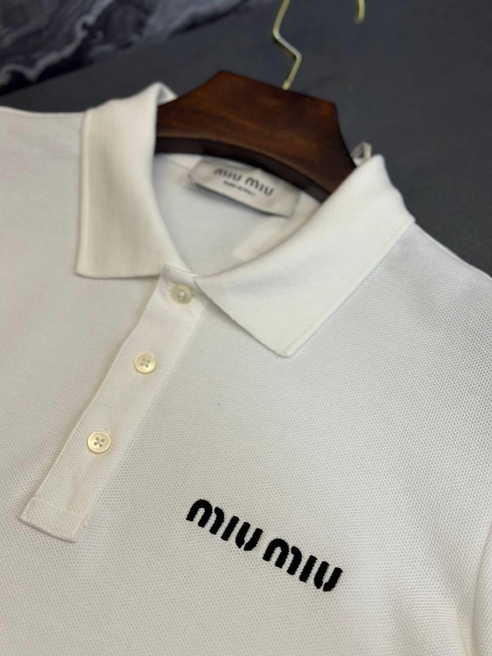 YENİ SEZON MİU MİU POLO YAKA BEYAZ TSHİRT