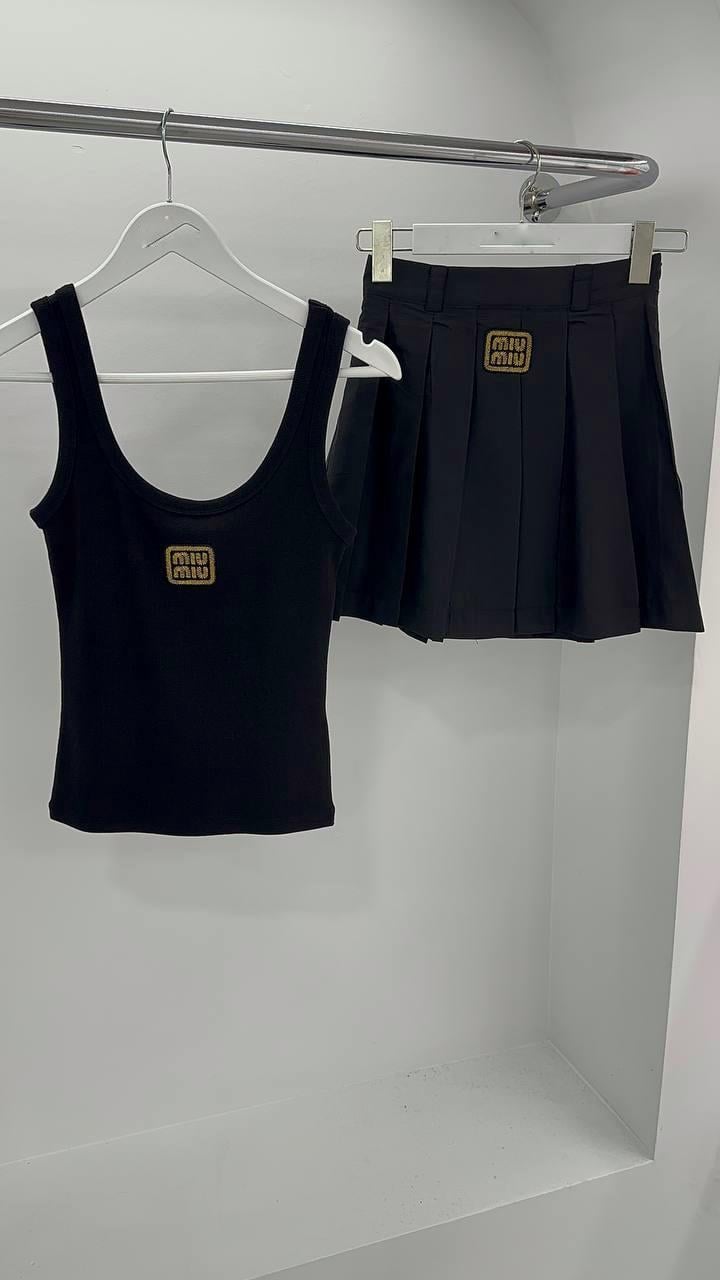 YENİ SEZON MİU SİYAH TANK TOP