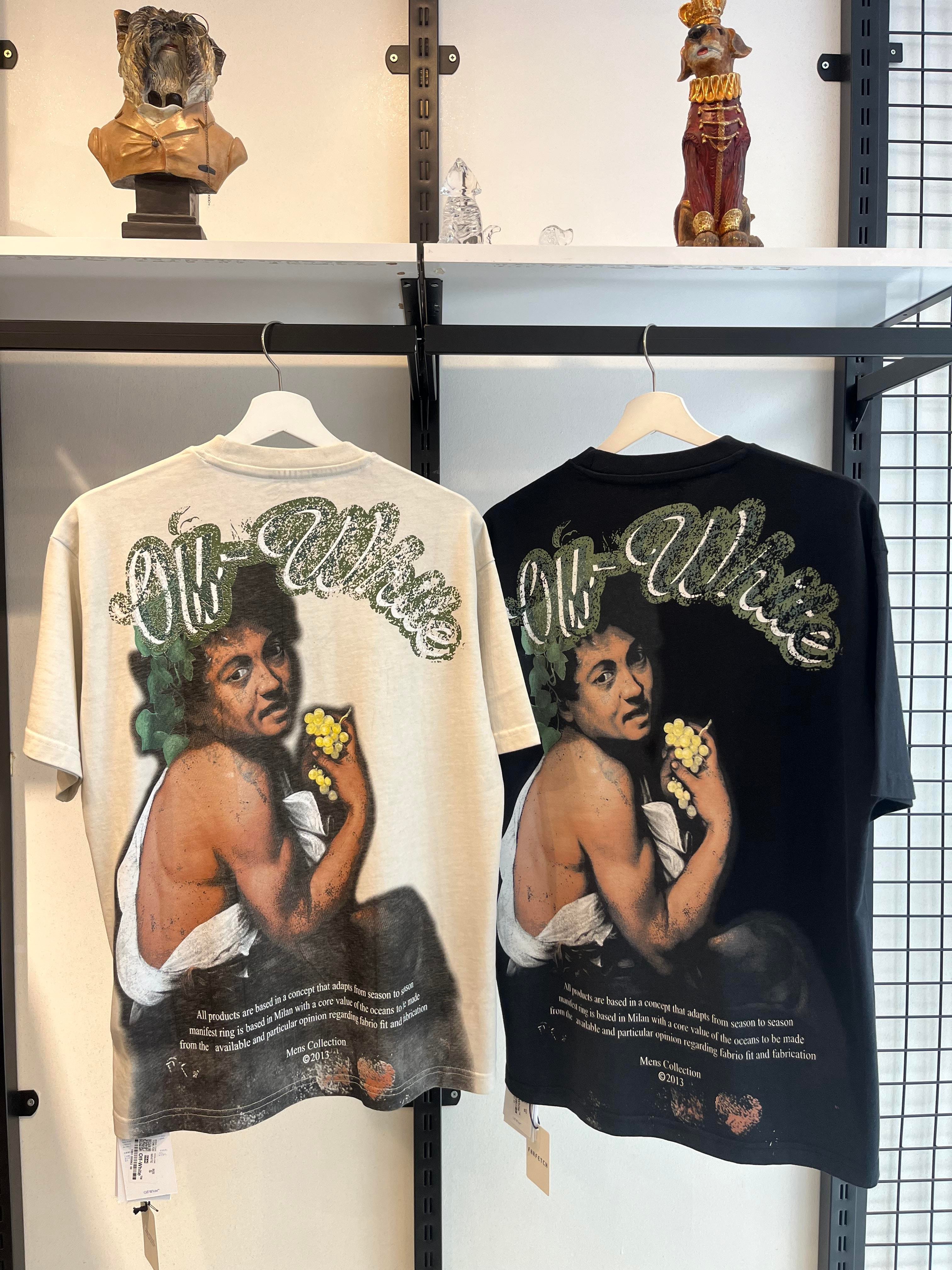 YENİ SEZON OFF WHTE OVERSİZE SİYAH TSHİRT 