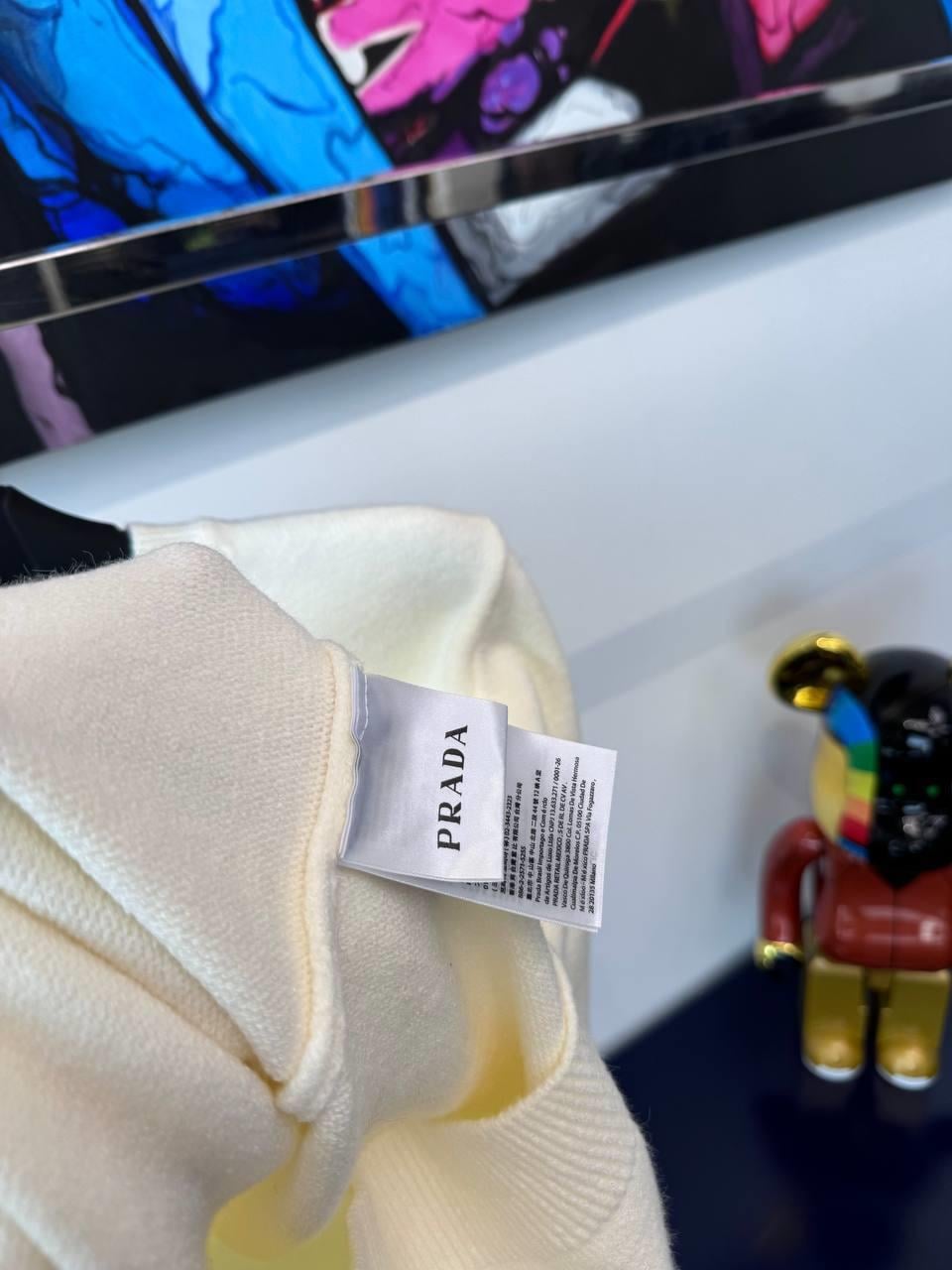YENİ SEZON PRADA BEYAZ YÜN KAZAK