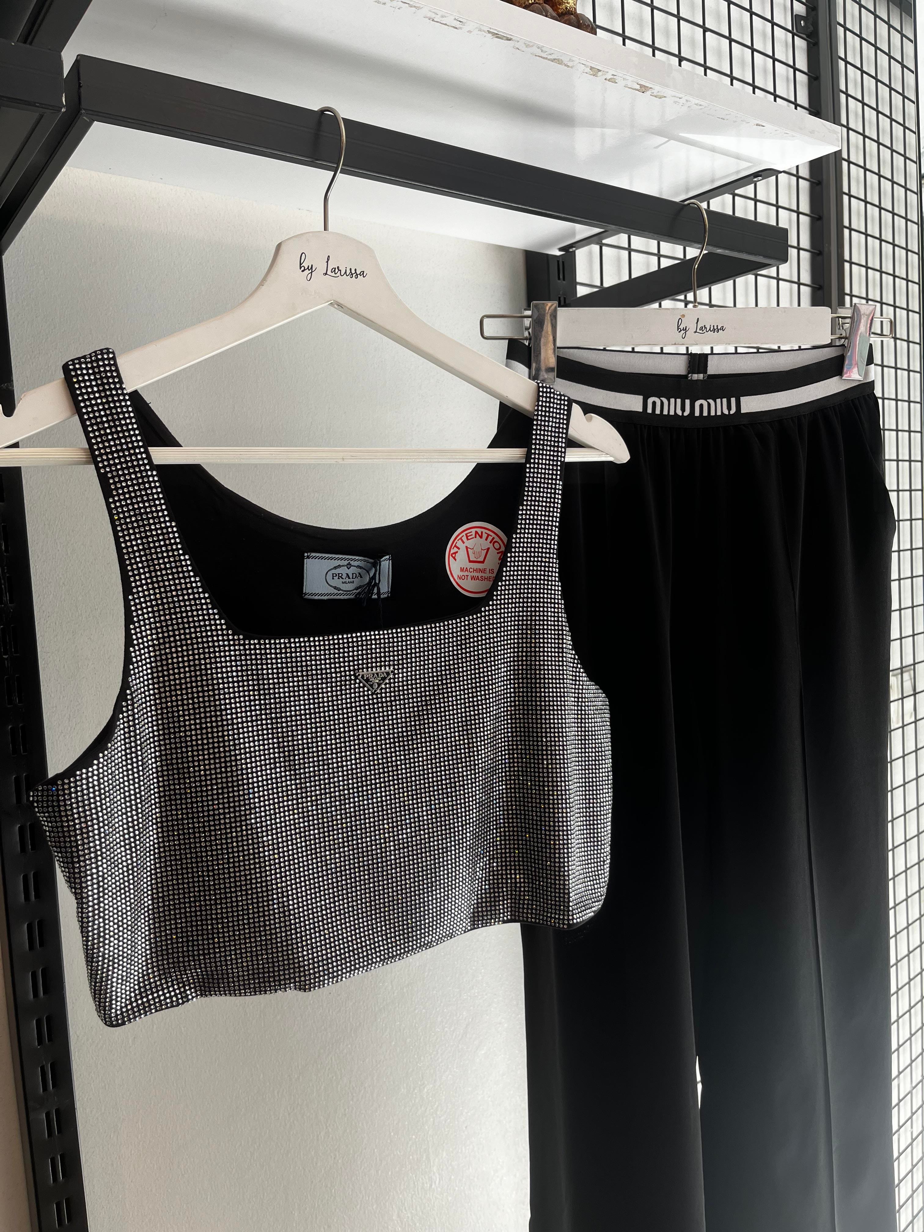 YENİ SEZON PRADA TAŞLI CROP TOP