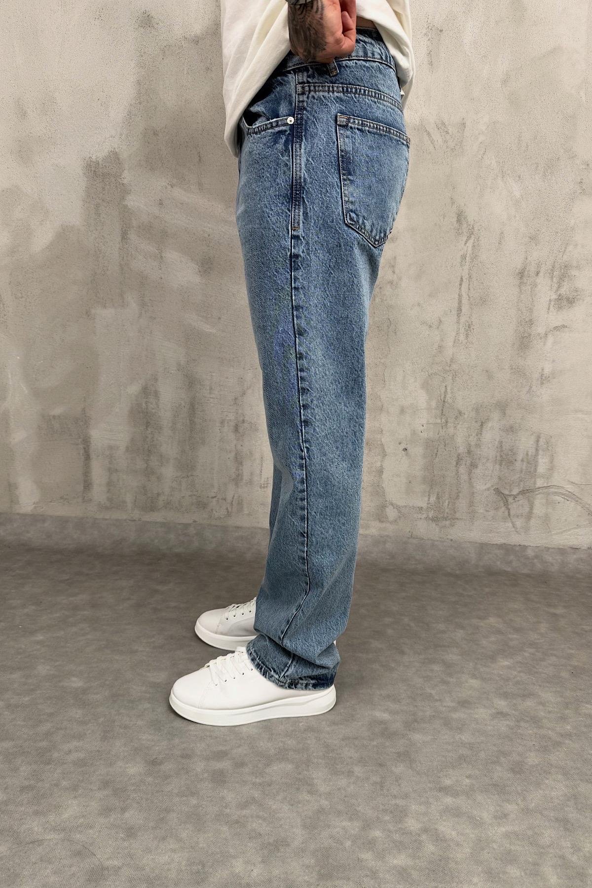 Açık Mavi Basic Jean