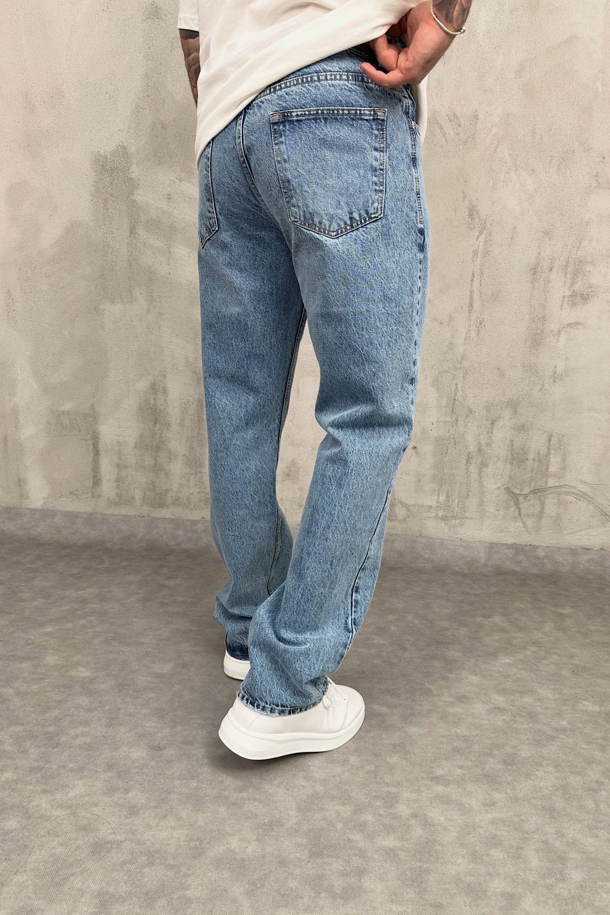 Açık Mavi Basic Jean