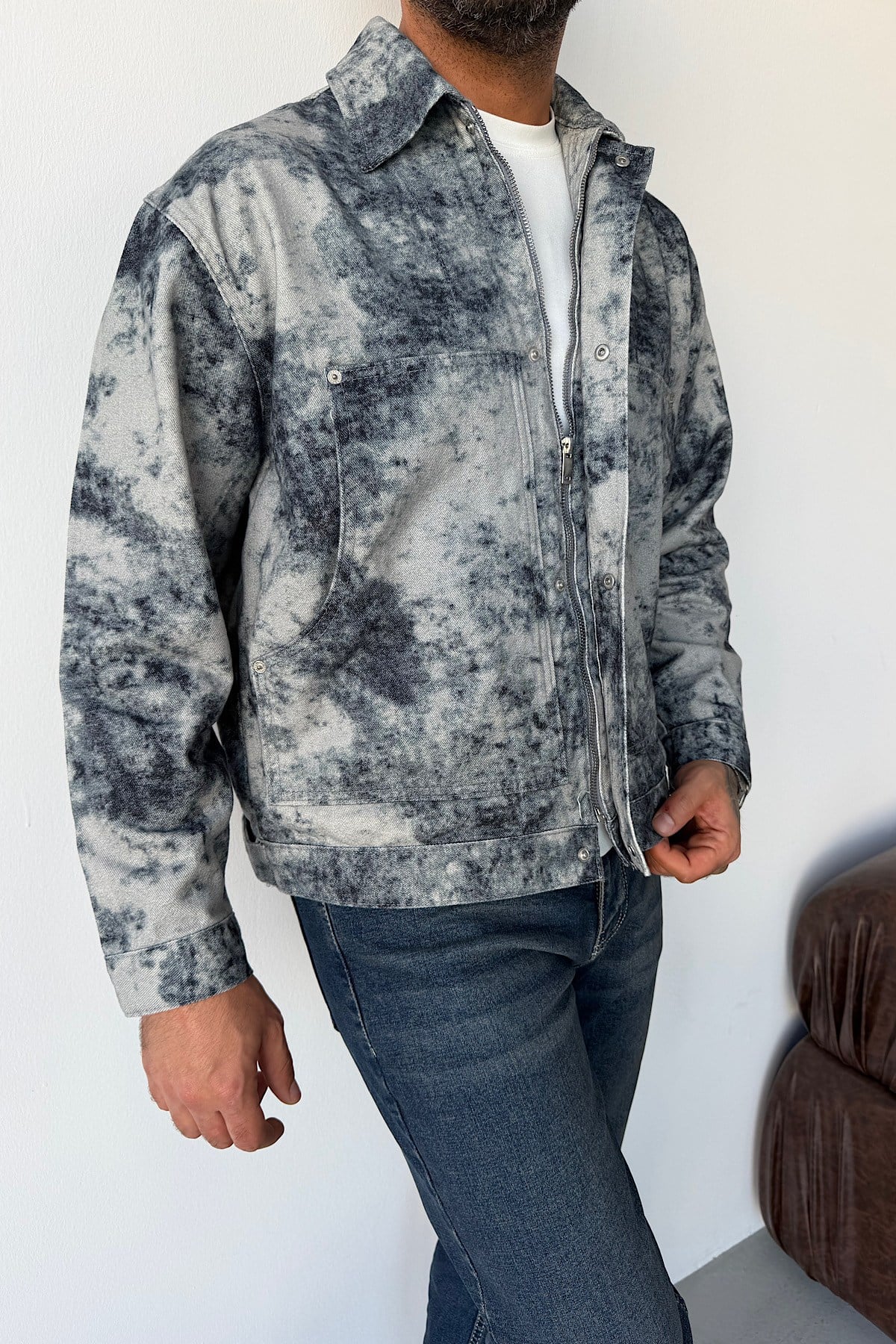 Asit Yıkamalı Çift Cepli Denim Ceket