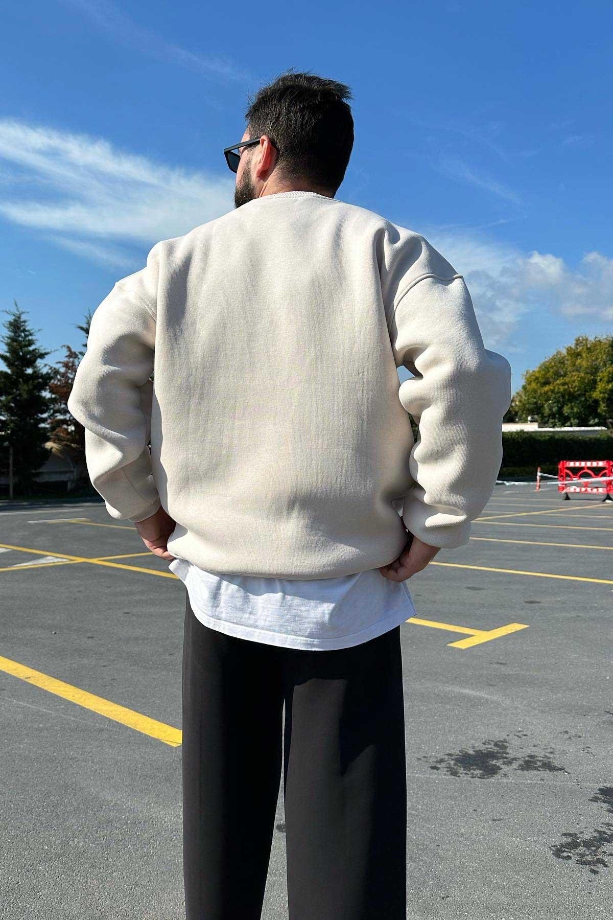 Bej Basic Sweatshirt