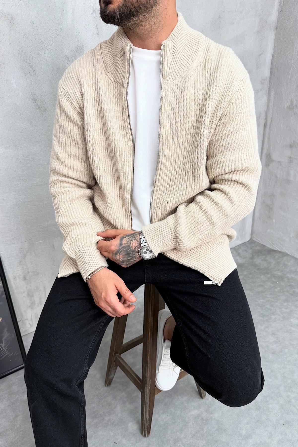 Bej Fermuarlı Triko Hırka