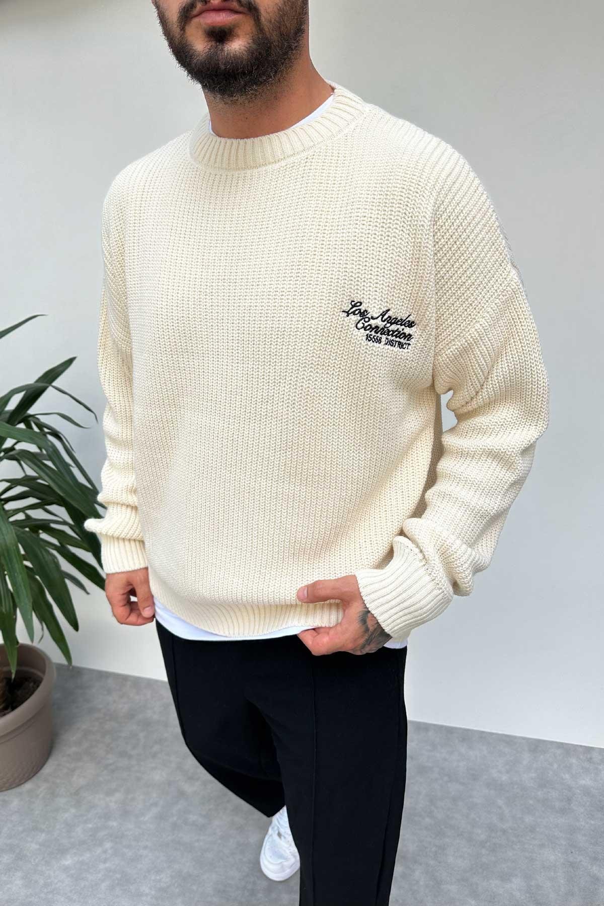 Bej Oversize Örme Triko Kazak