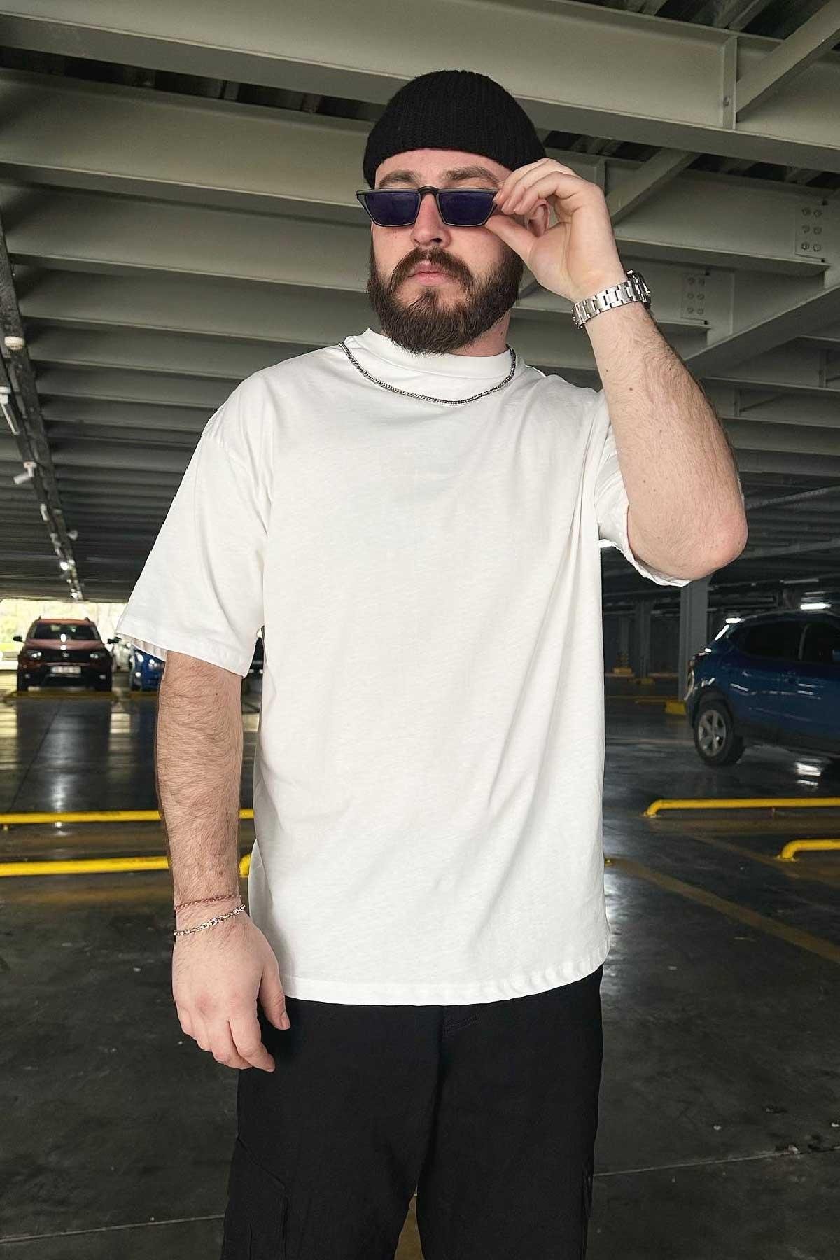 Beyaz Baskılı Oversize T-shirt
