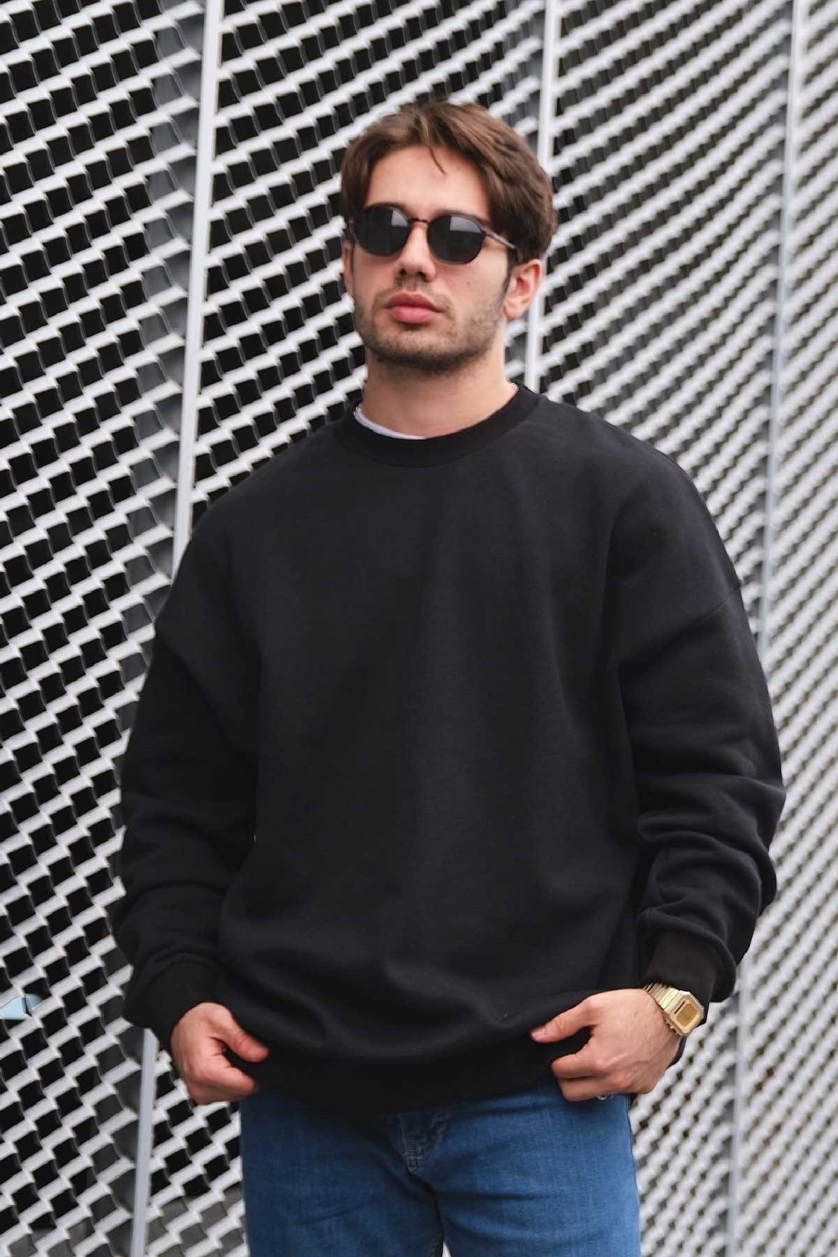 Bol Kalıp Siyah Basic Sweatshirt