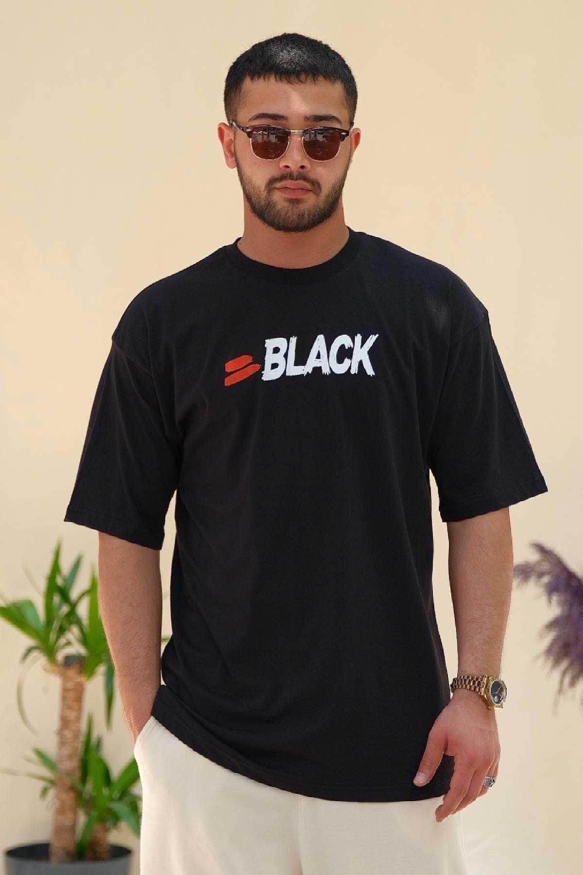 Hafif Oversize Siyah Tişört