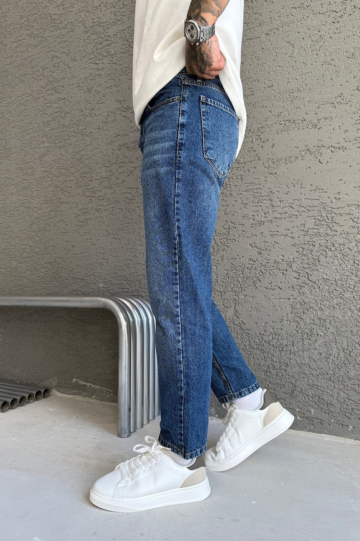 Mavi Eskitme Detaylı Boyfriend Pantolon 