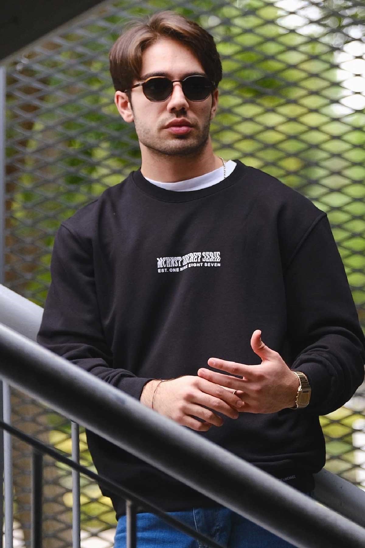Normal Kalıp Someone Sweatshirt