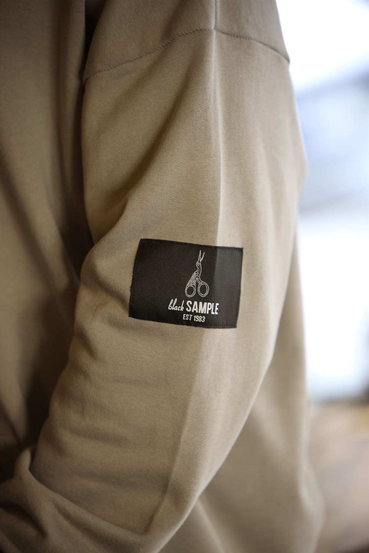 OVERSIZE ASTRONOT KAPÜŞONLU SWEATSHIRT KAHVE