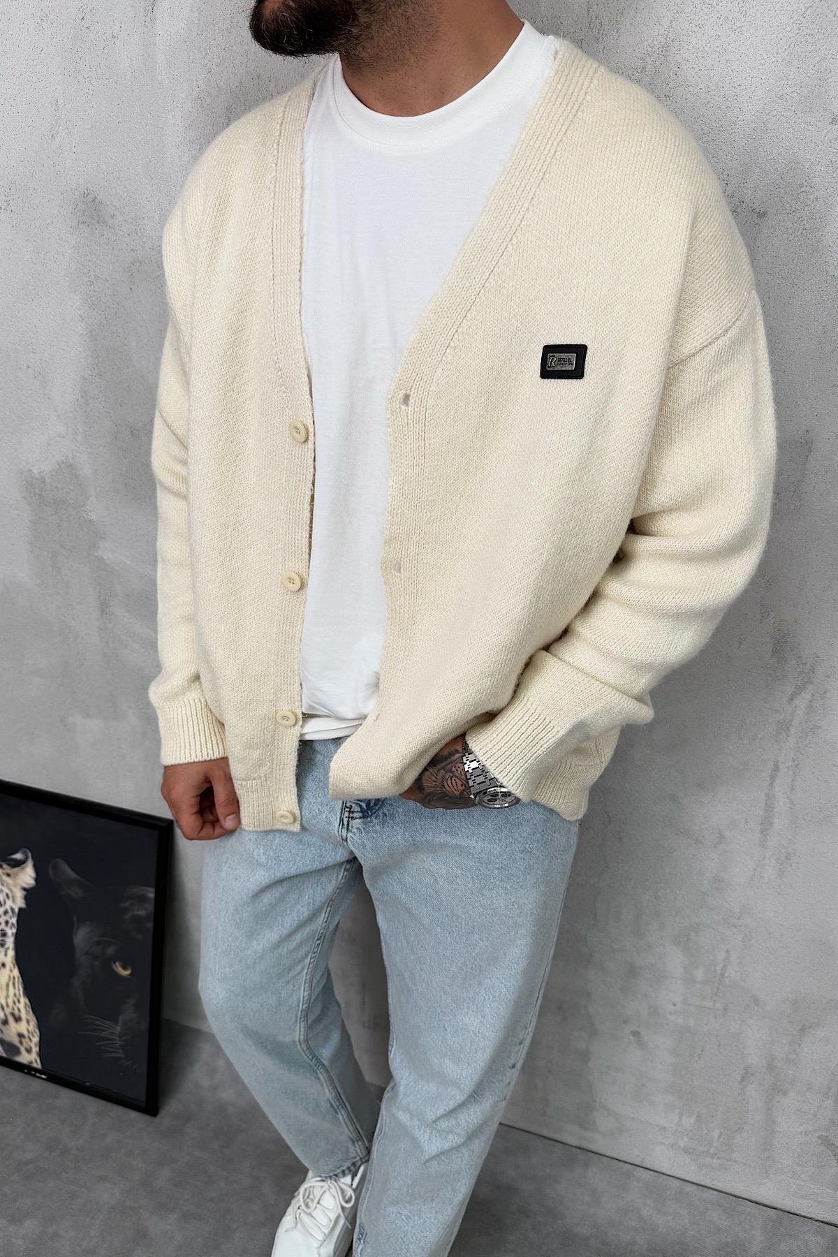 Oversize Bej Örme Hırka