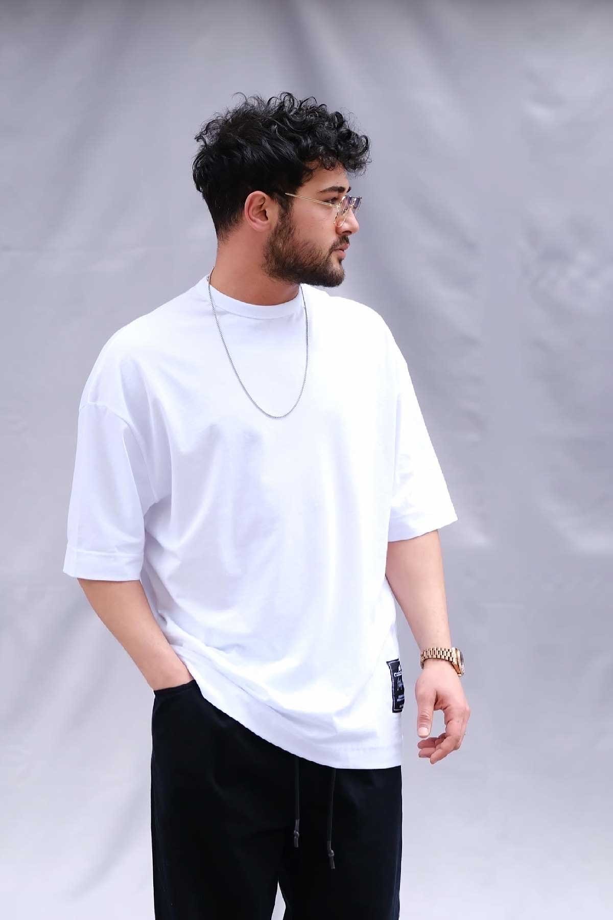 Oversize Dark Future T-Shirt Beyaz