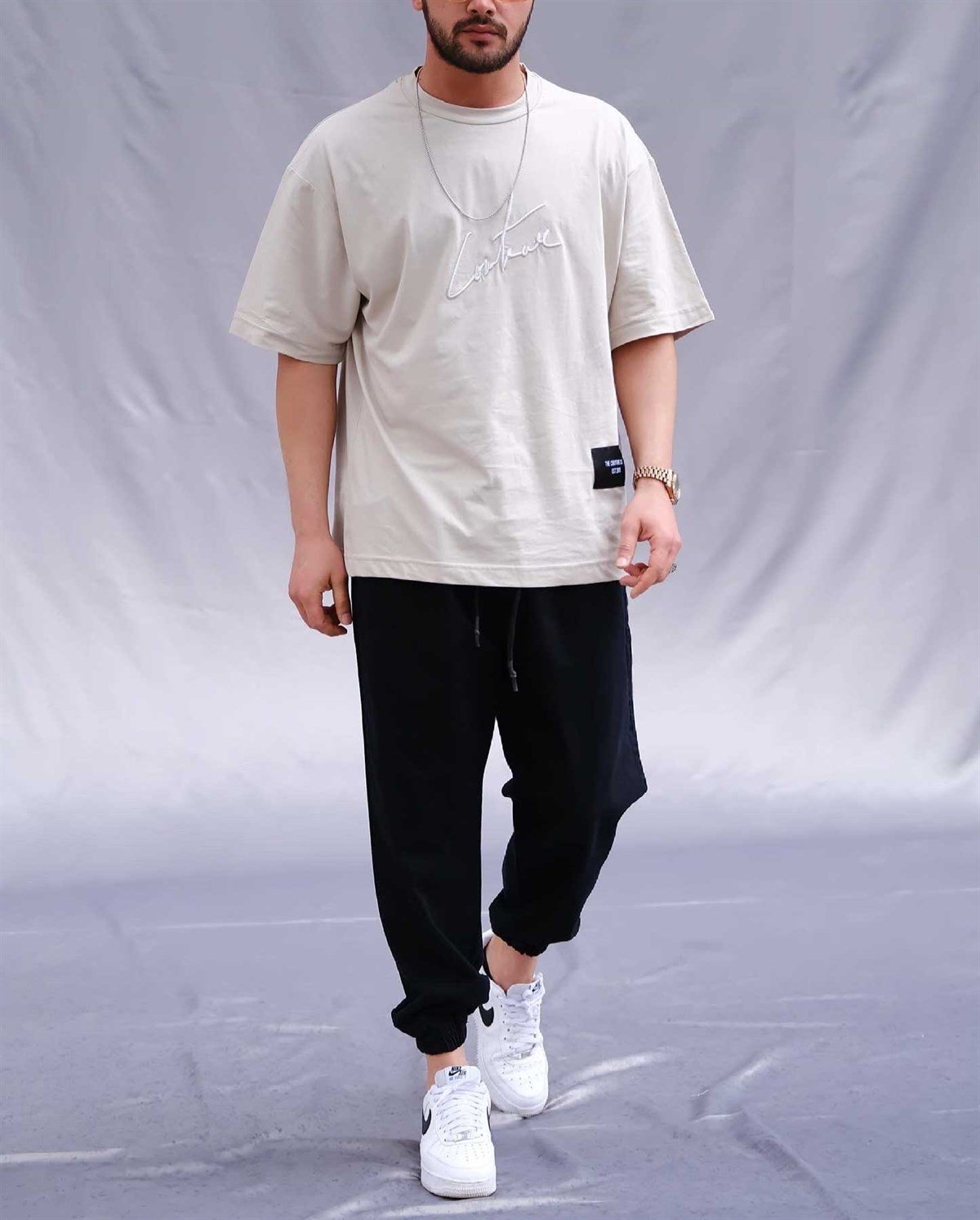 Oversize Nakış İşlemeli T-Shirt