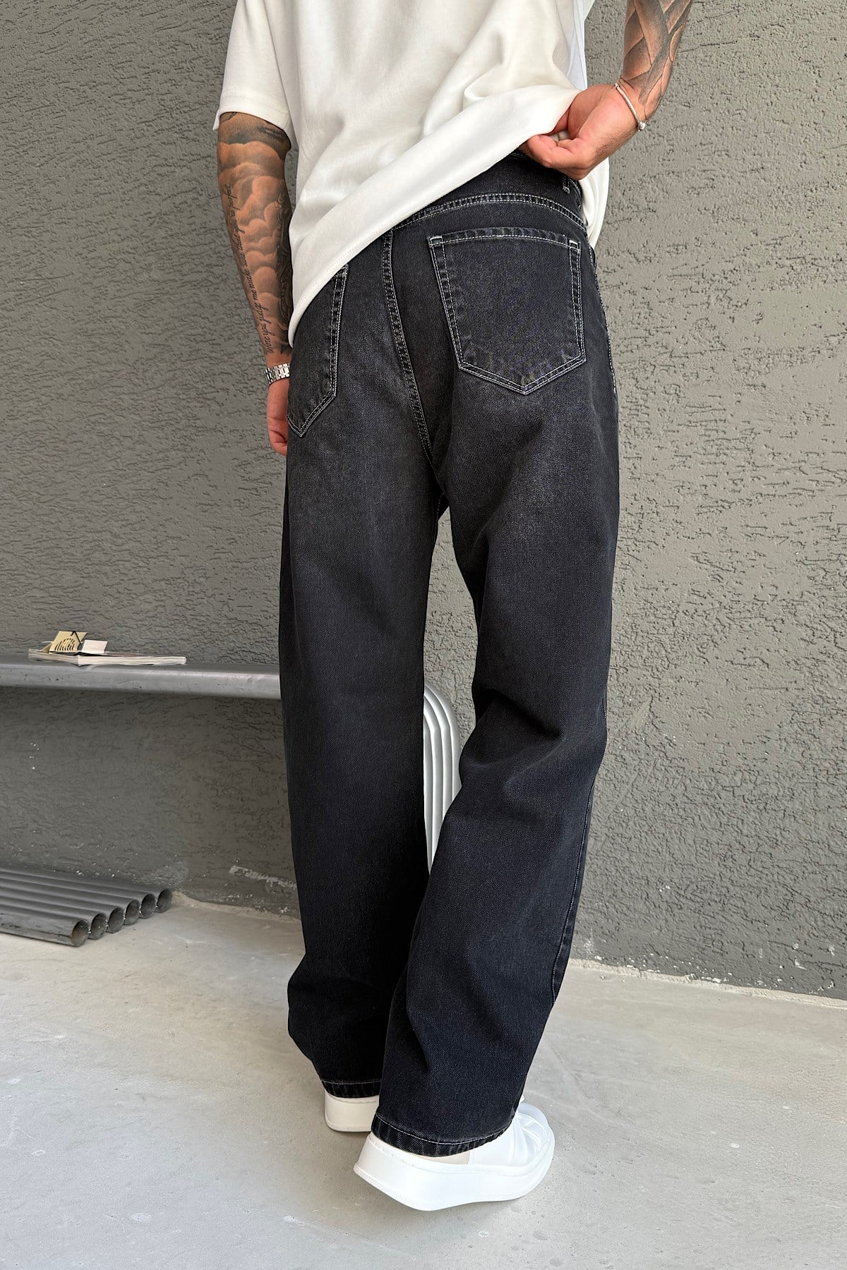 Siyah Eskitme Detaylı Relax Baggy Pantolon 