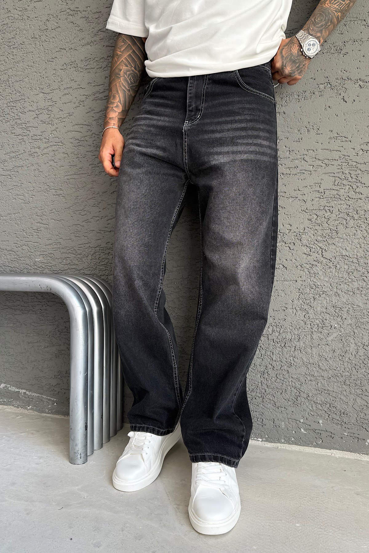 Siyah Eskitme Detaylı Relax Baggy Pantolon 