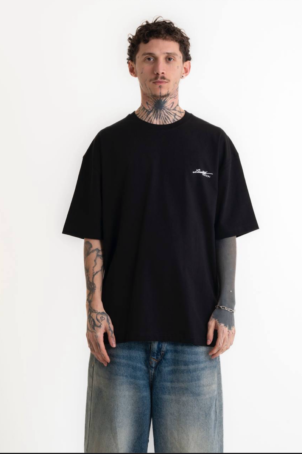 Siyah Perspective Baskılı T-Shirt