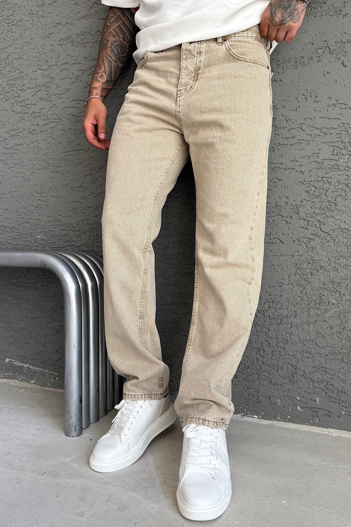 Taş Renk Yıkamalı Normal Kalıp Jean