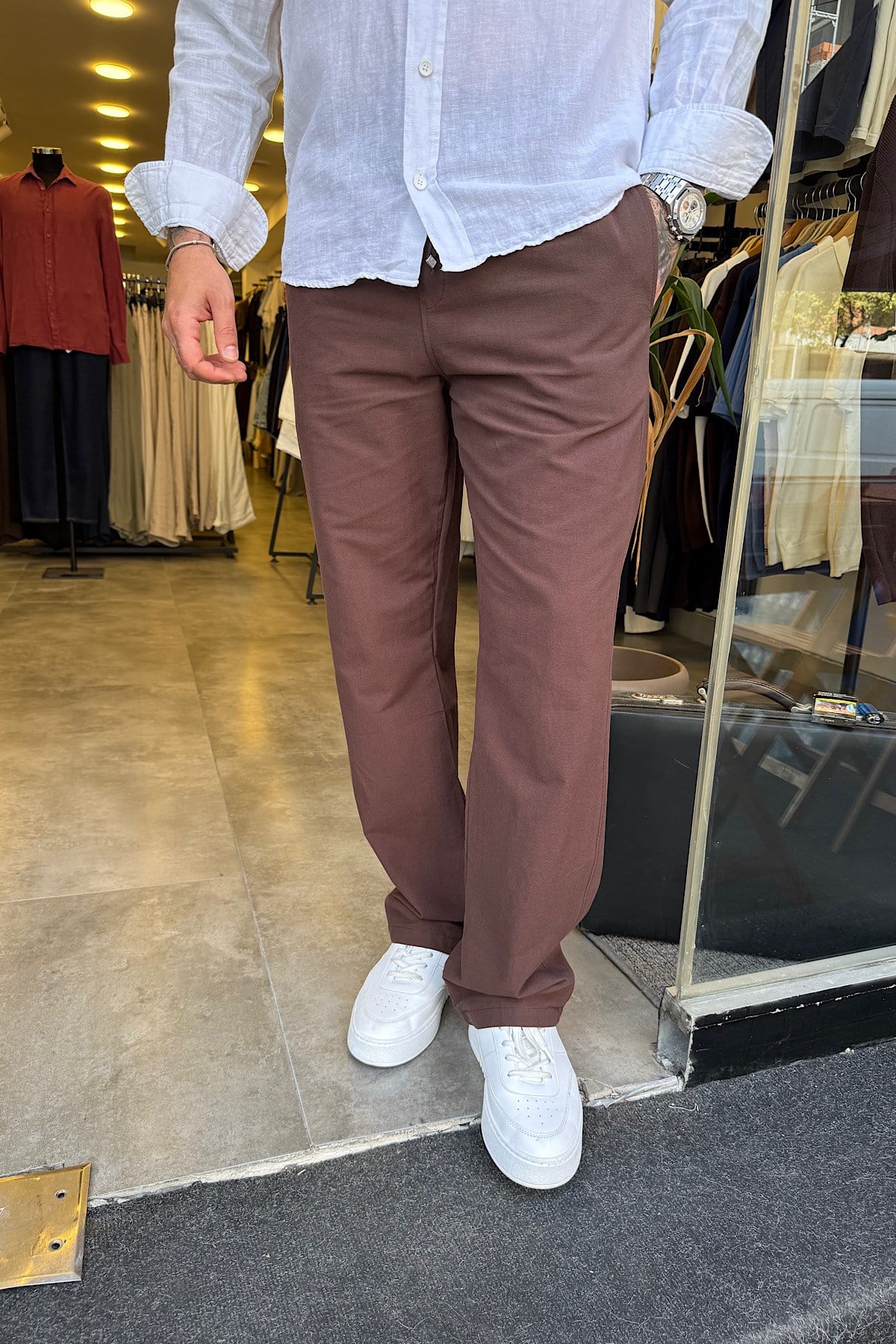 Yazlık İnce Kahverengi Gabardin Pantolon 