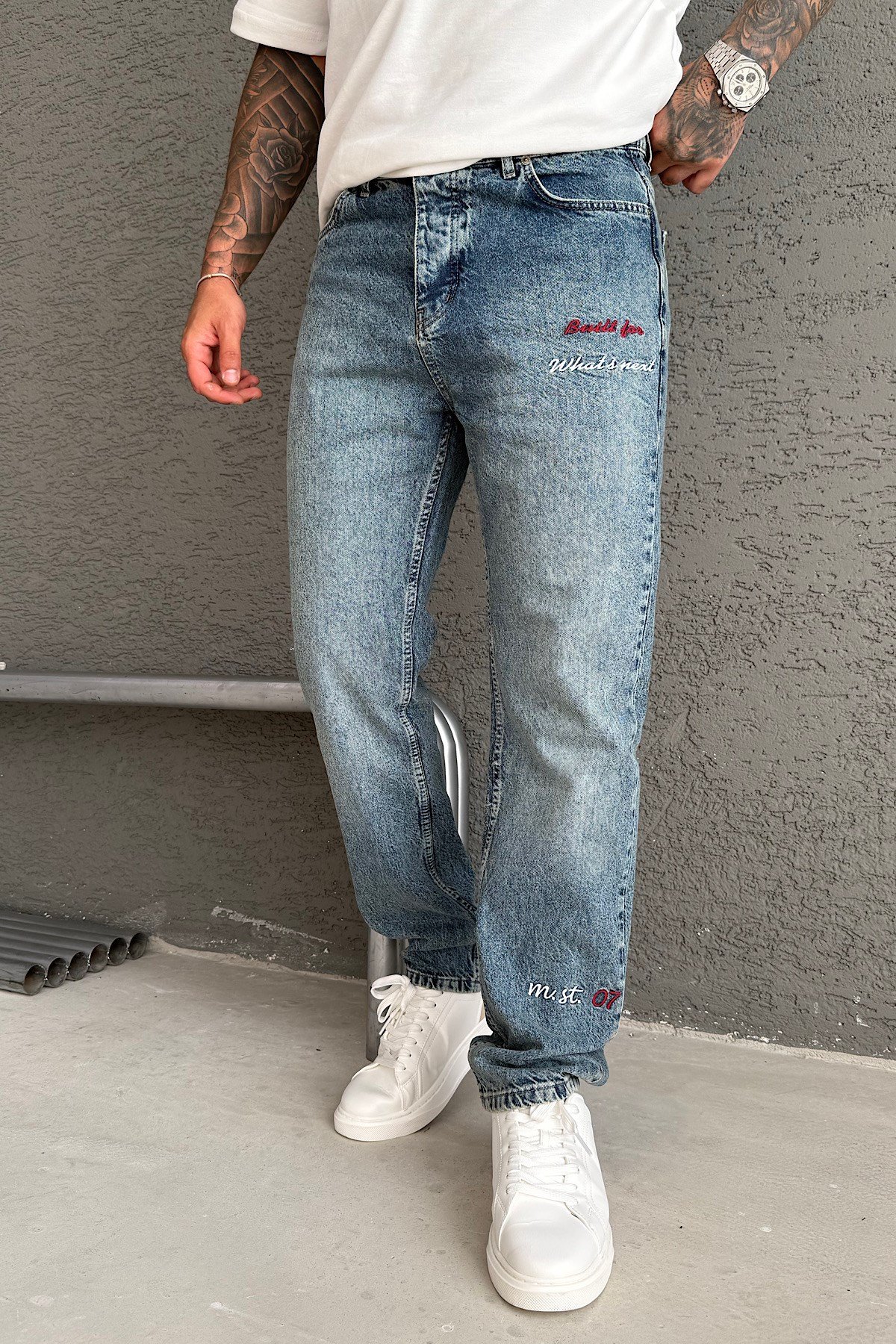 Yıkamalı Nakış Detaylı Jean