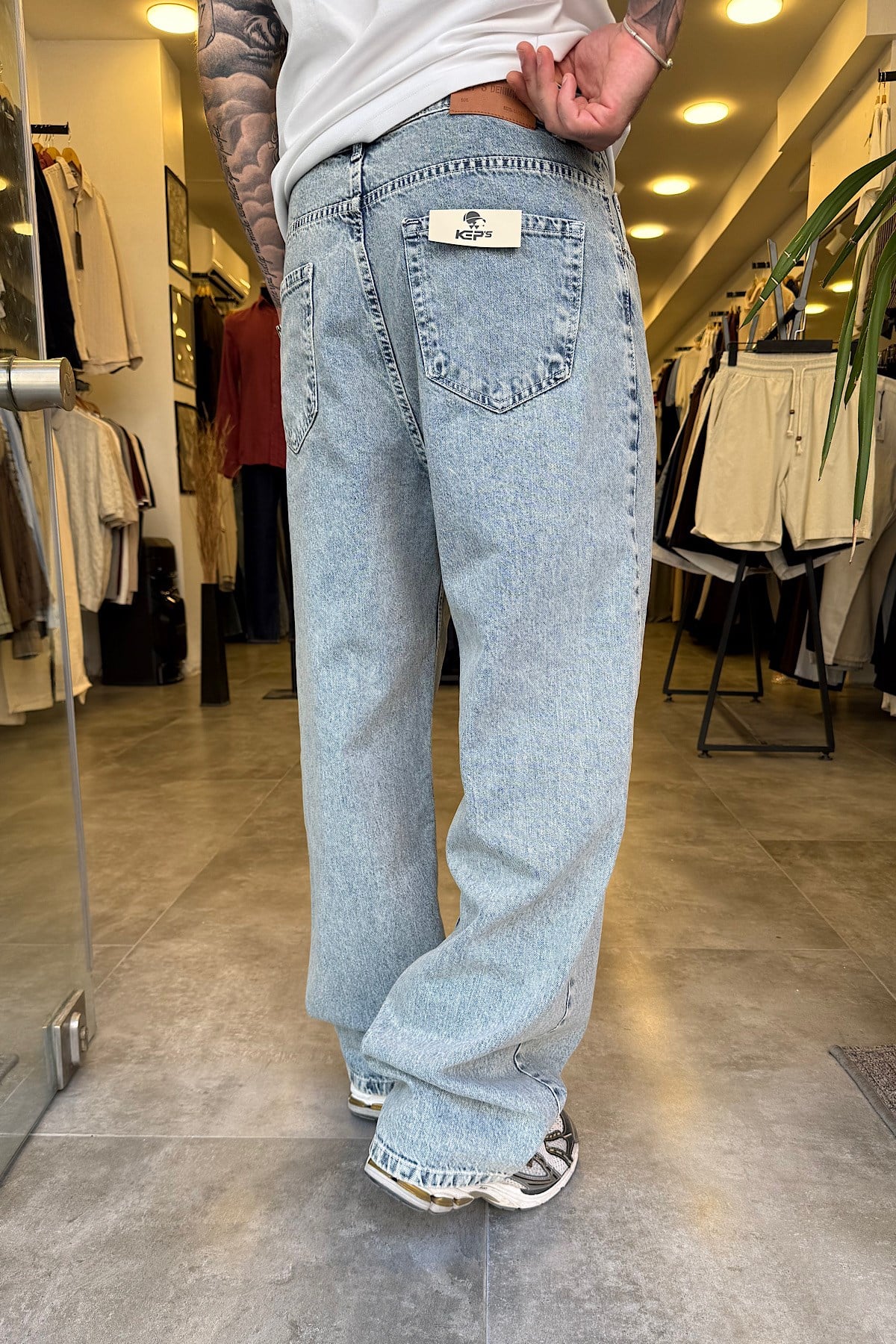 Yıkamalı Nakış Detaylı Relax Baggy Jean