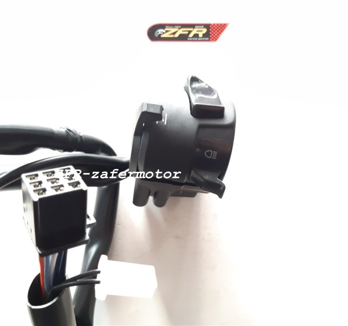 MarkasızYedek ParçaHONDA CBF150 SOL KUMANDA KÜTÜK KOMPLE KORNA DÜĞME OEM