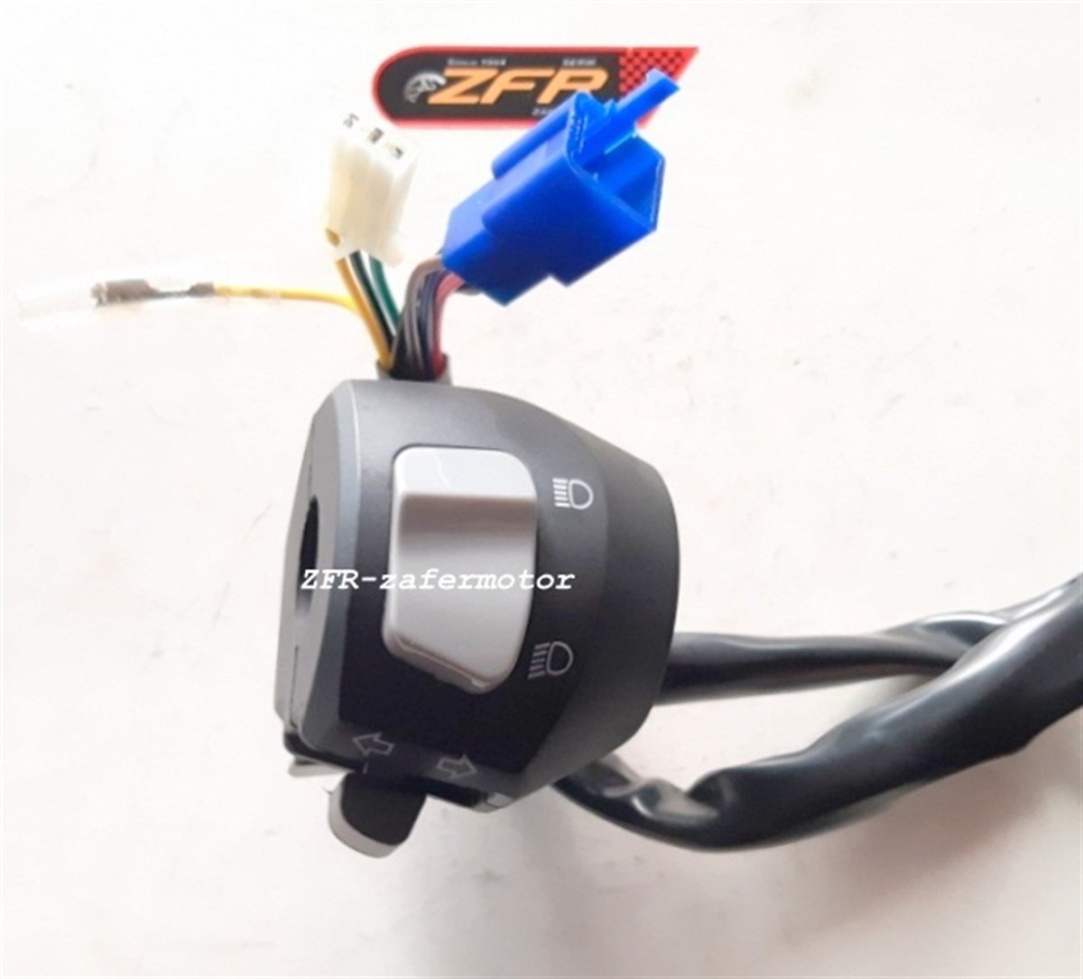 MarkasızYedek ParçaYAMAHA YBR125 2004-2009 SOL KUMANDA KÜTÜK KOMPLE KORNA DÜĞMESİ A