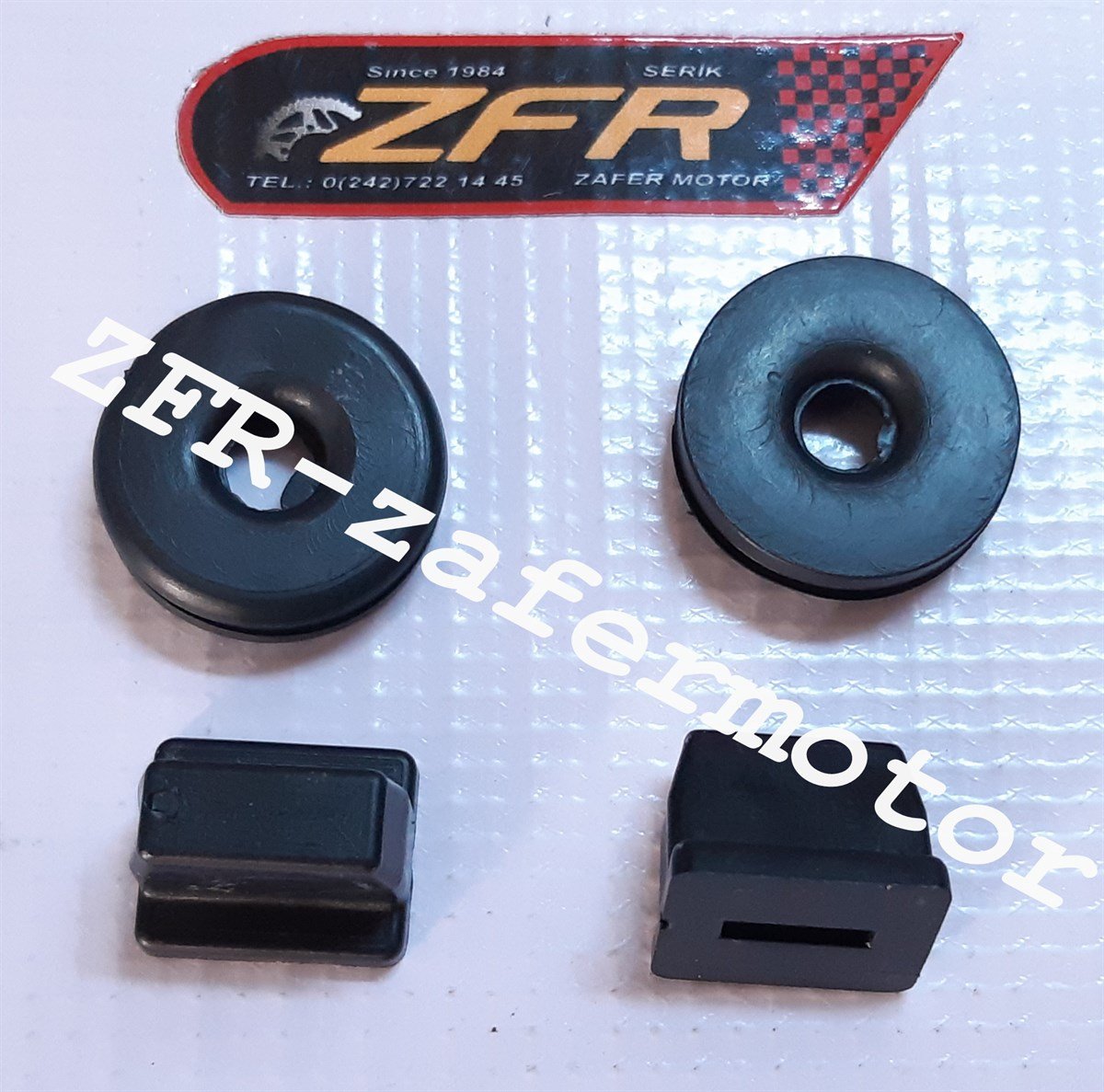 MarkasızYedek ParçaYAMAHA YBR125 AKÜ FİLTRE DEPO ALT YAN KAPAK LASTİĞİ TAKIM