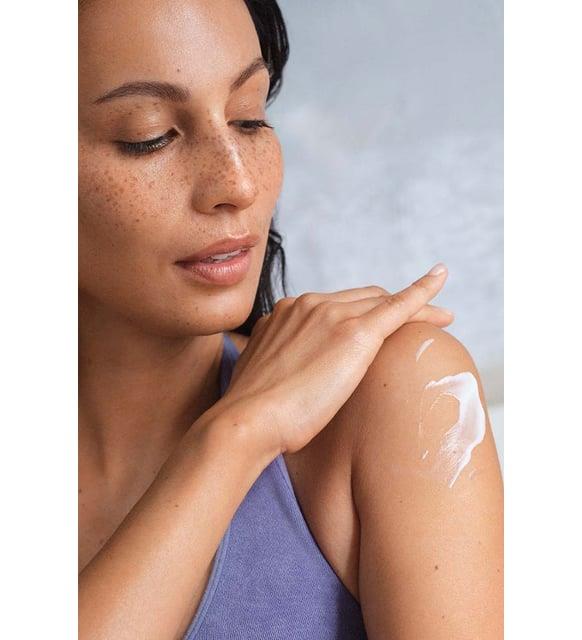 Avon Care Essential Nemlendirici Vücut Losyonu 400 ml