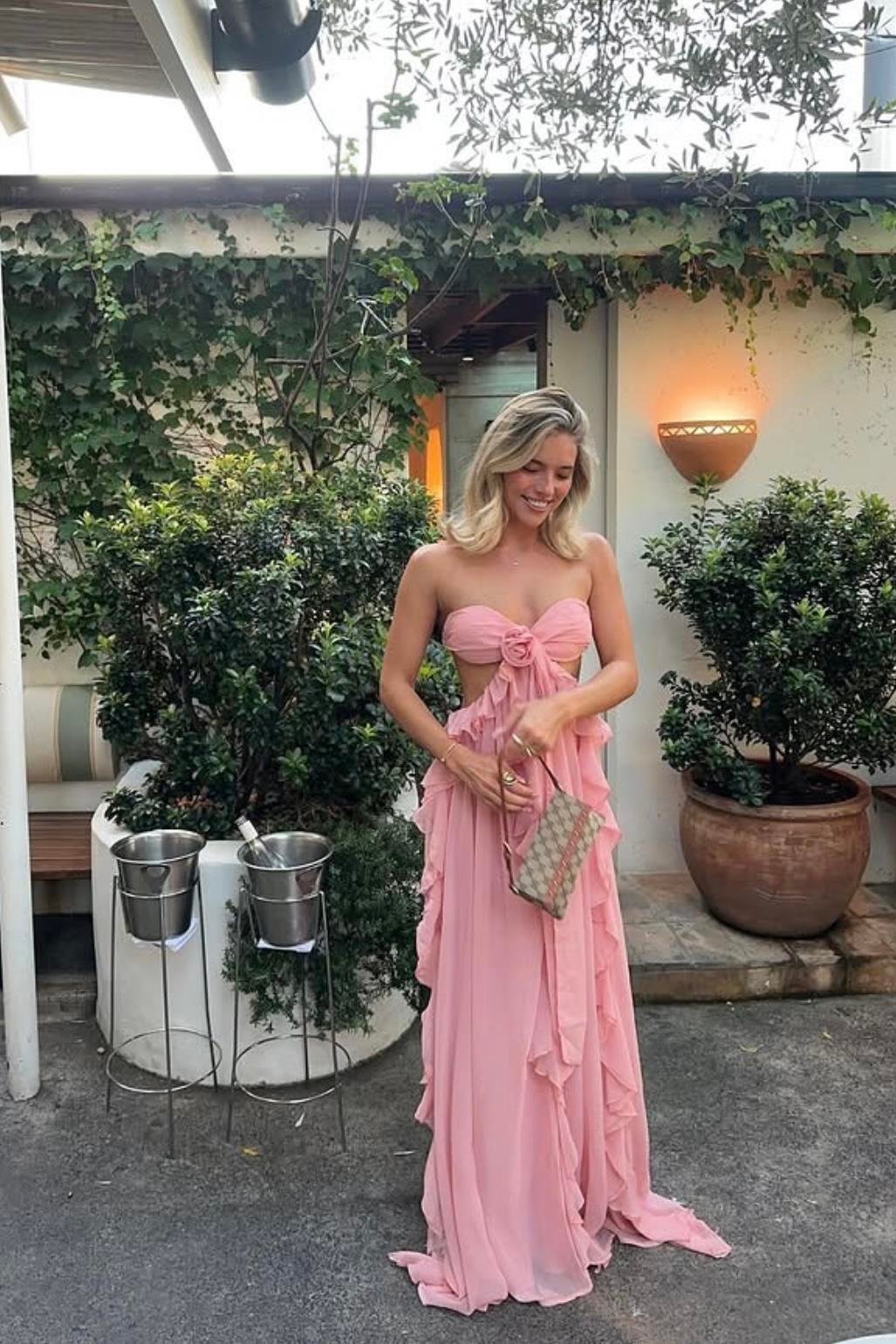 Fırfır Detaylı Straplez Cut-Out Maxi Elbise