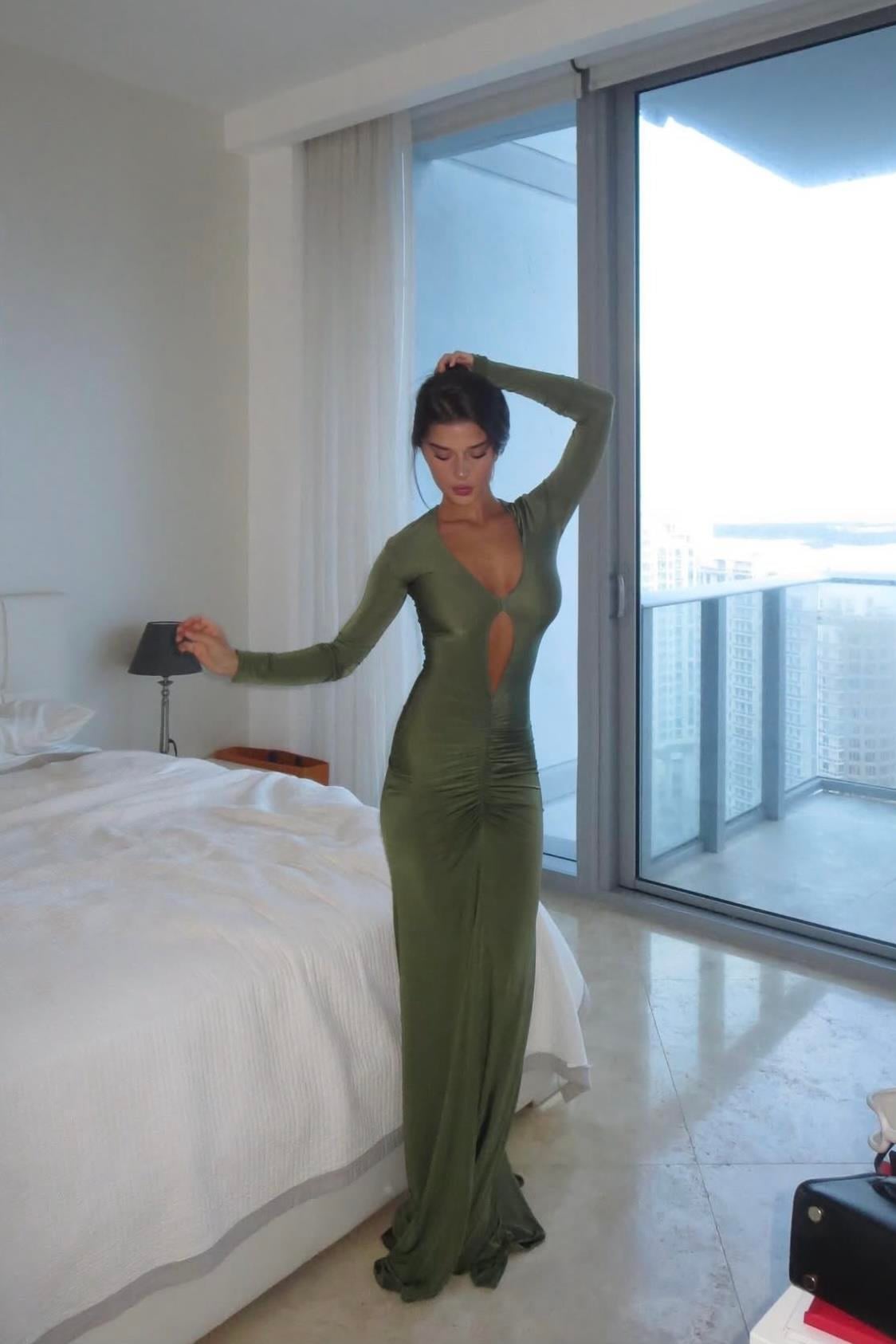 Haki Drapeli Uzun Elbise