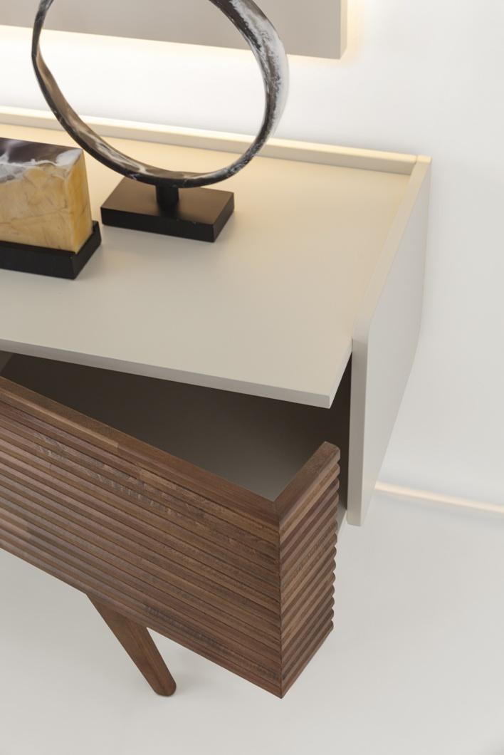 Bentley TV Ünitesi - Mazello Mobilya'da