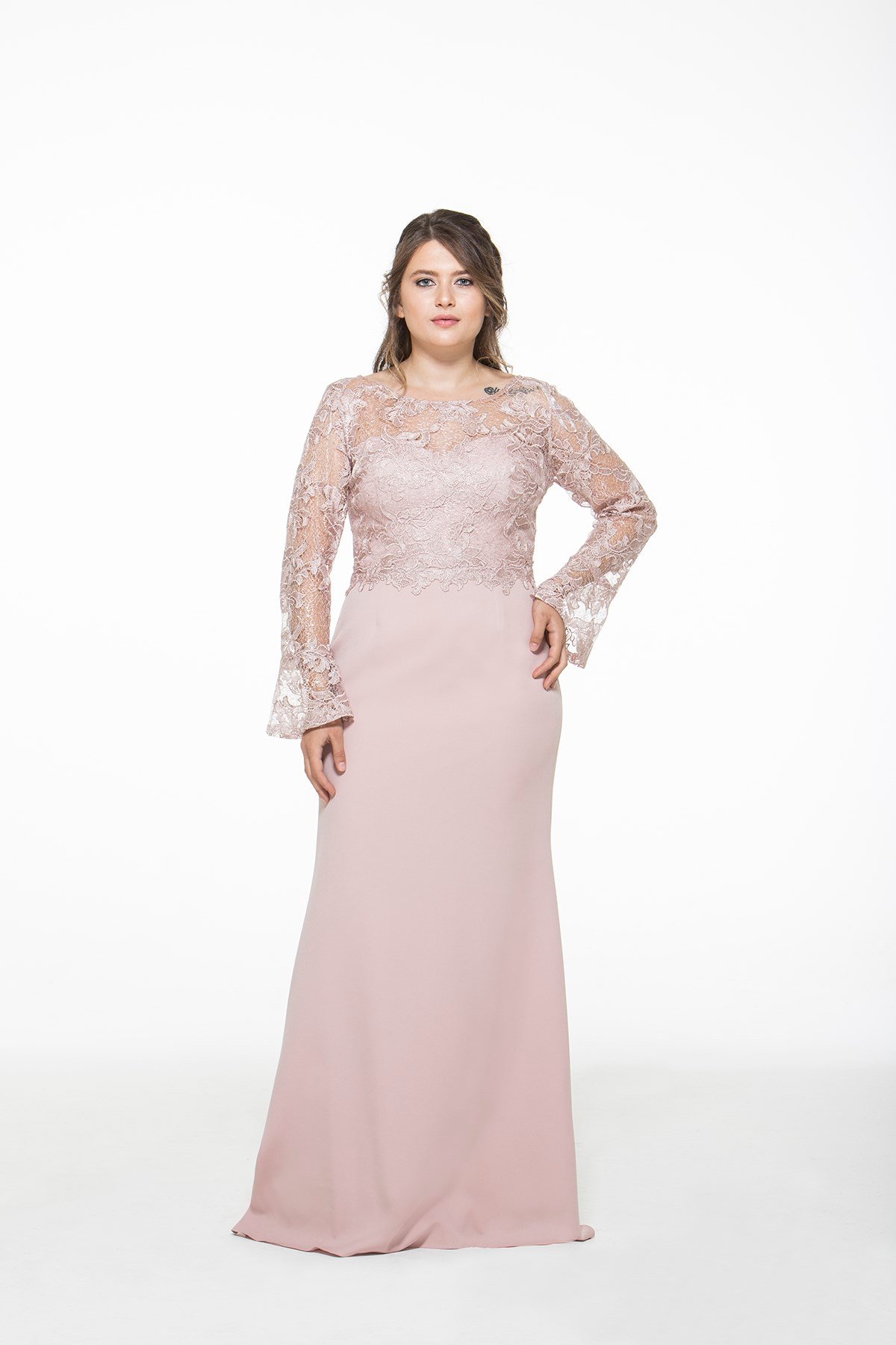 4892CD Üstü Dantel Kolları Valonlu Krep Elbise