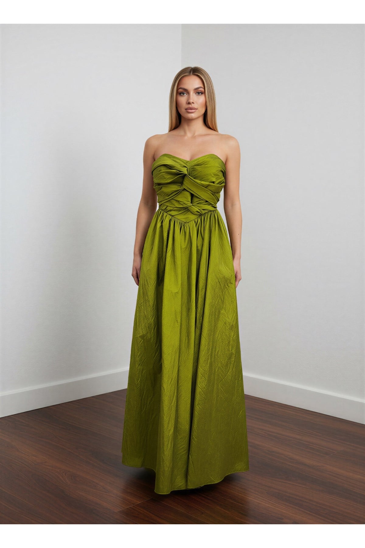 STRAPTEZ TAFTA ELBİSE