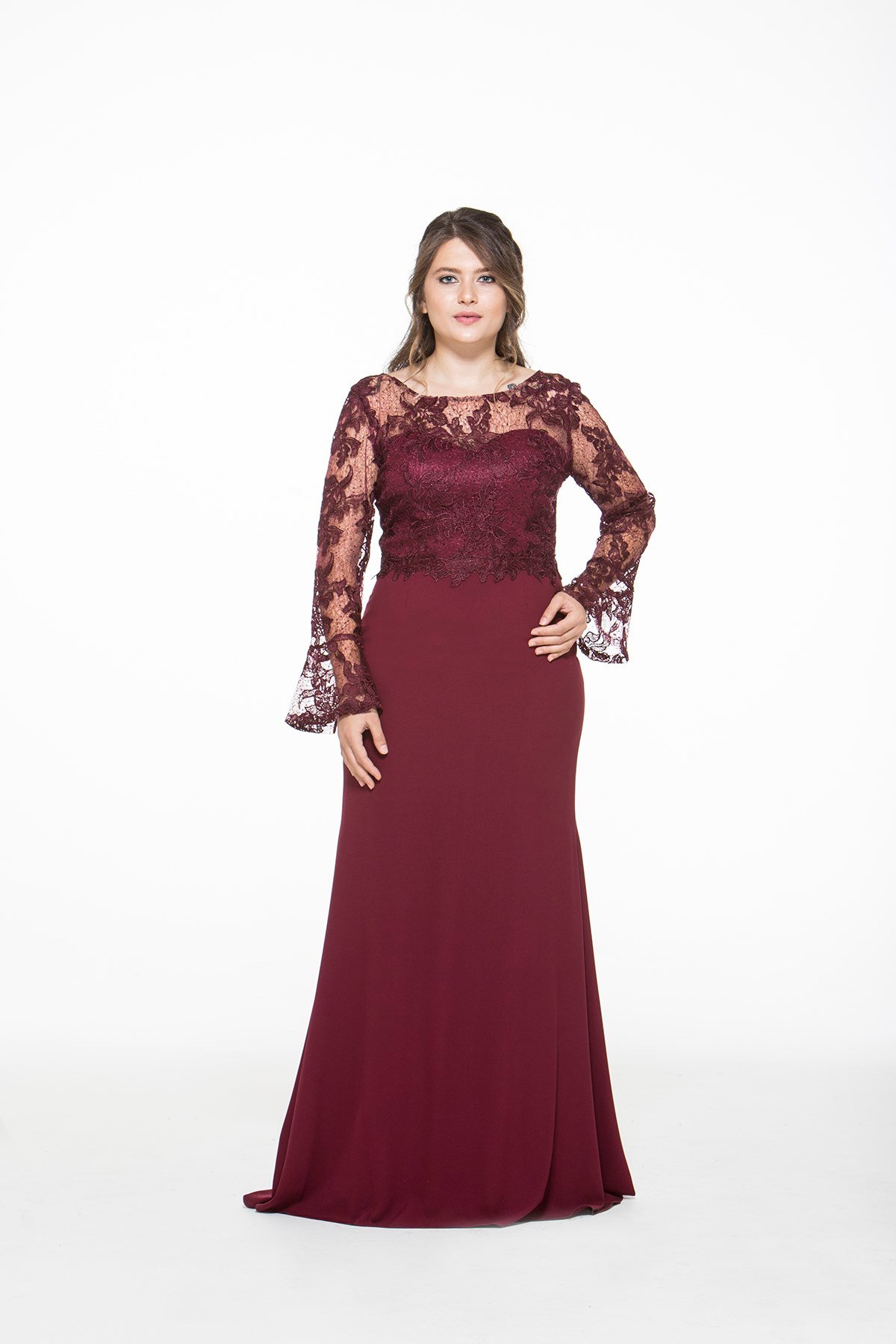 Üstü Dantel Kolları Valonlu Krep Elbise