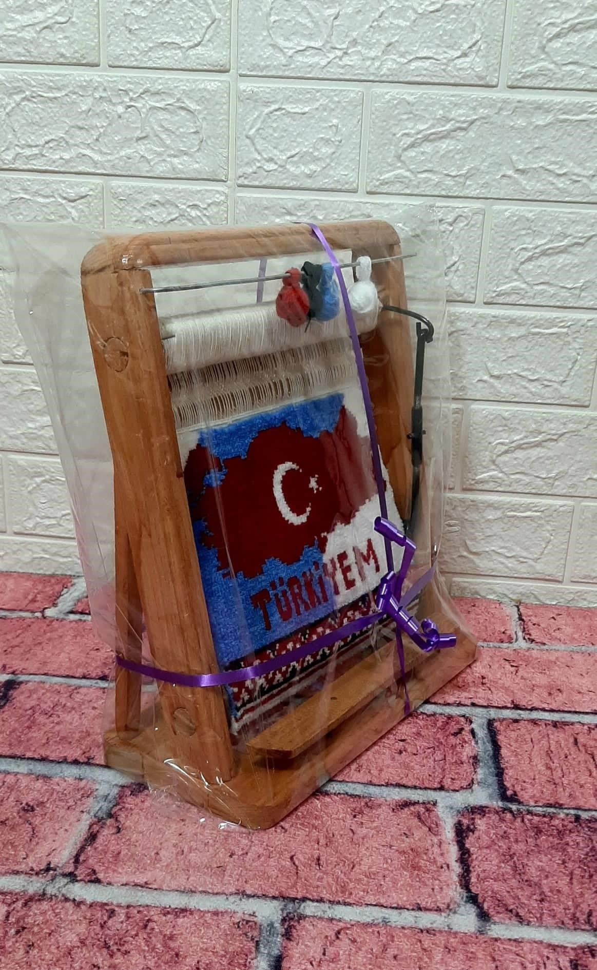 100tel Türkiye Haritası Motifli El Dokuması Hediyelik Minyatür Halı