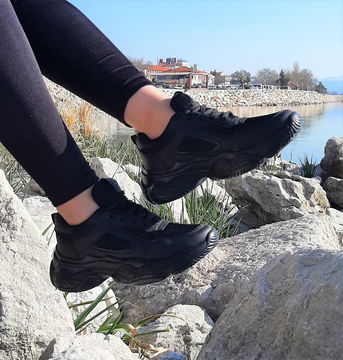 Dunlop 2323 Siyah Renk Fuspetli Kalın Taban Spor Ayakkabı