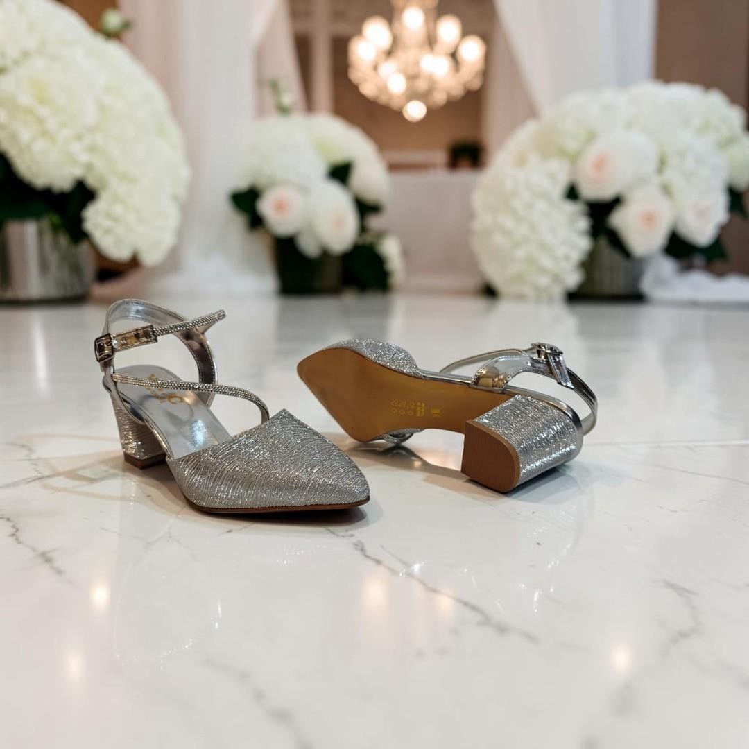 Fiyra 7012 Gümüş Simli taşlı Kalın Kare Topuk Abiye Stiletto Ayakkabı