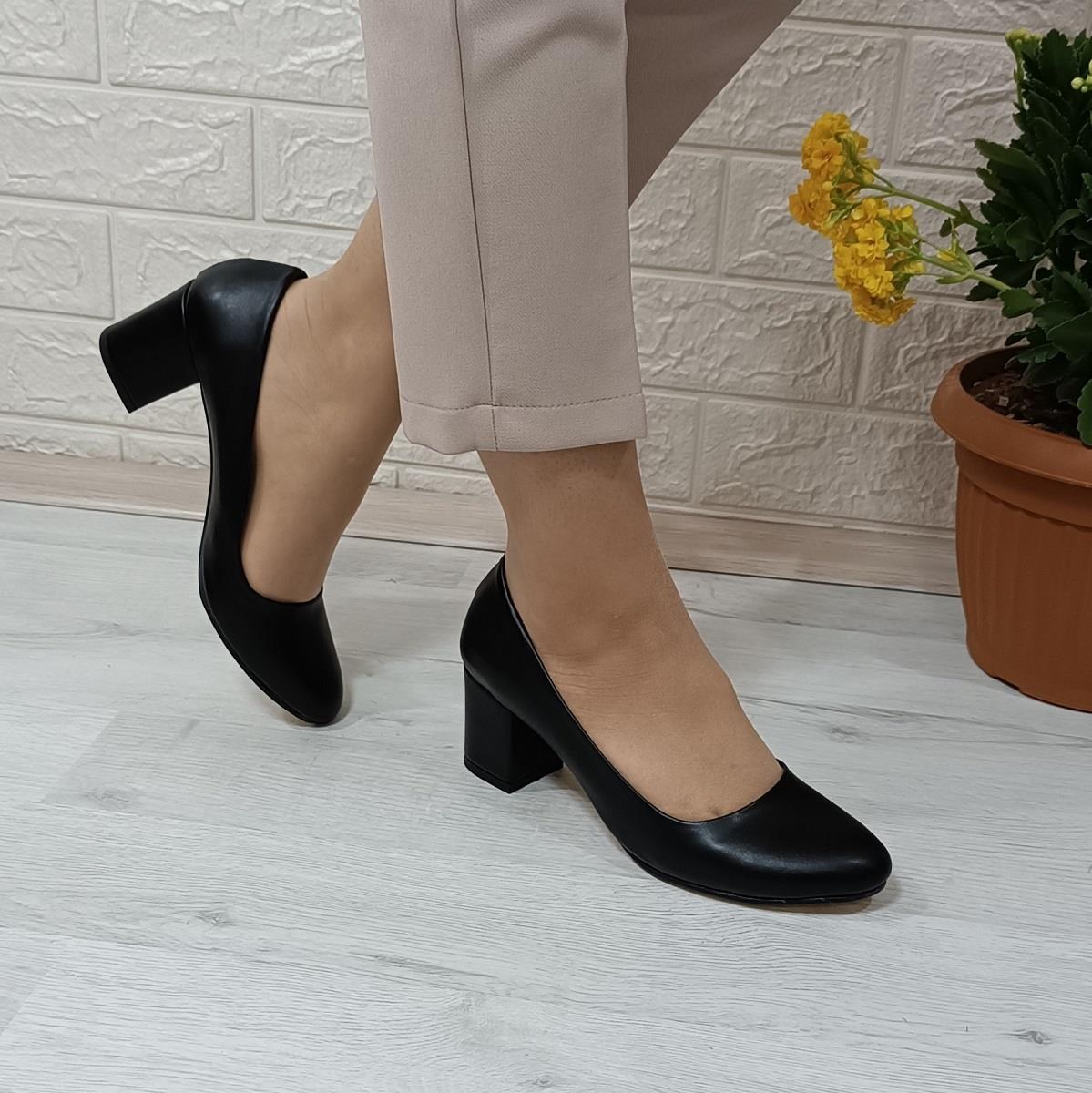 Fiyra 7028 Siyah 5cm Kare Topuklu Bayan Stiletto Ayakkabı