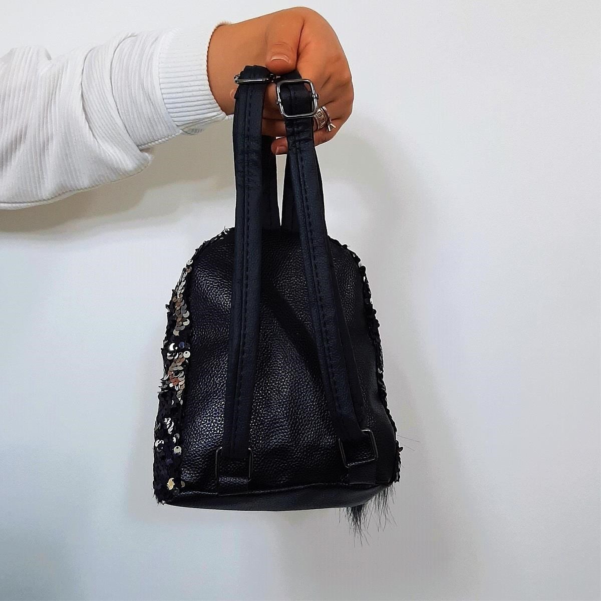 Fiyra crn Siyah Pullu Kız Çocuk Sırt Çantası (16cmx20cmx10cm)