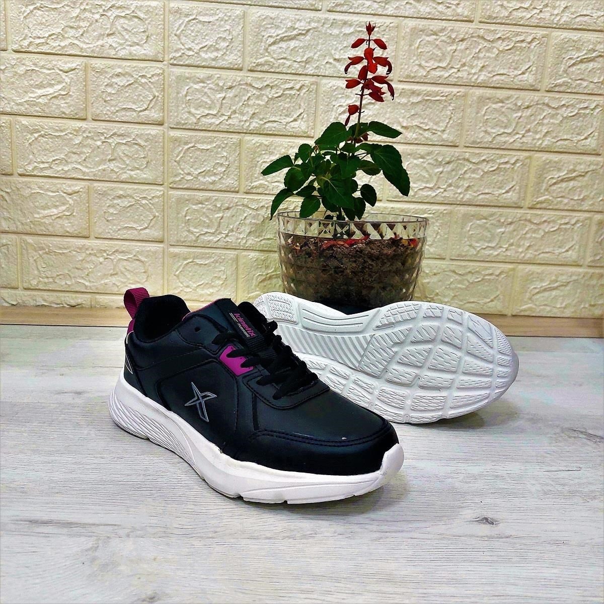 Kinetix Optımo Pu Siyah Fuspetli Comfort Atom Kadın Spor Ayakkabı