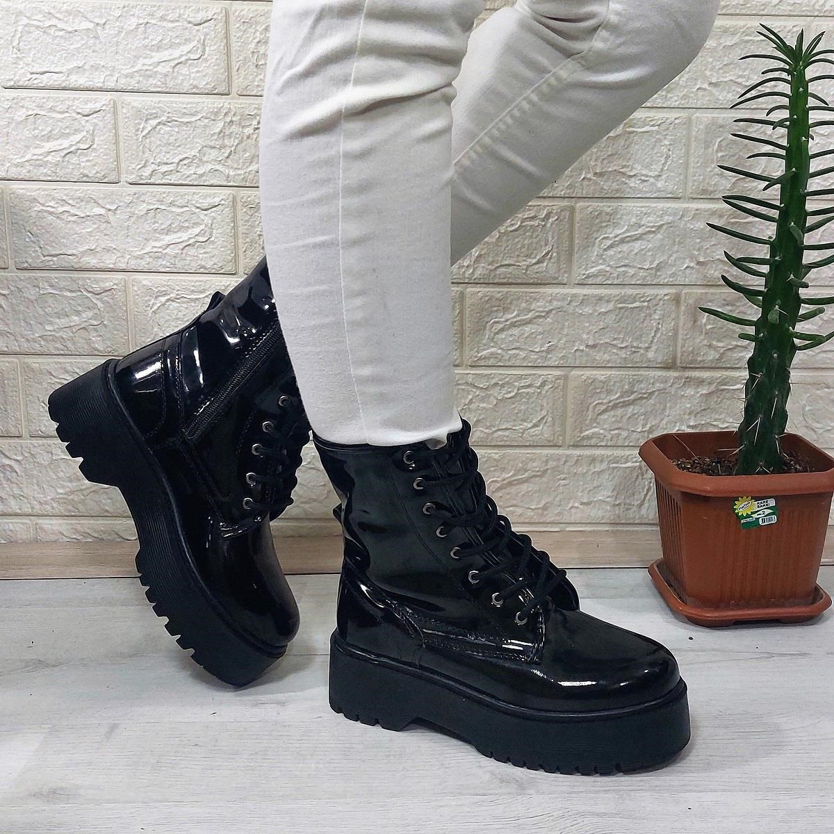 M.P 1425 Siyah Rugan 4cm Tabanlı İçi Tüylü Polar Parlak Kadın Bot