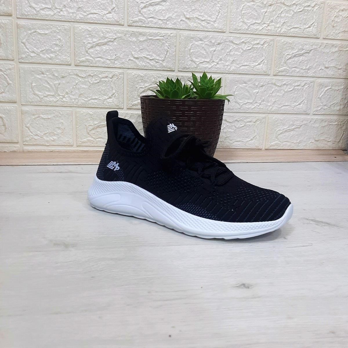 M.P 1501 Siyah-Beyaz Fuspetli Rahat ve Hafif Bayan Spor Ayakkabı
